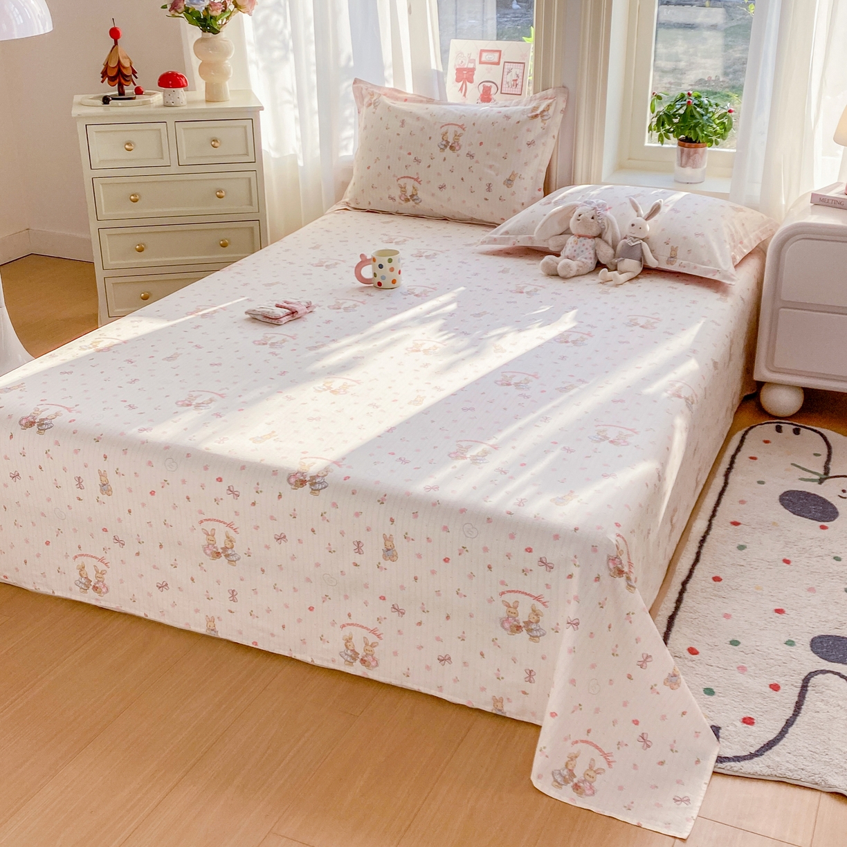 91家纺网 家纺一手货源 找家纺 花梦欣 2026新款全棉印花单品系列3简约卡通款-单床单 甜蜜纪念日