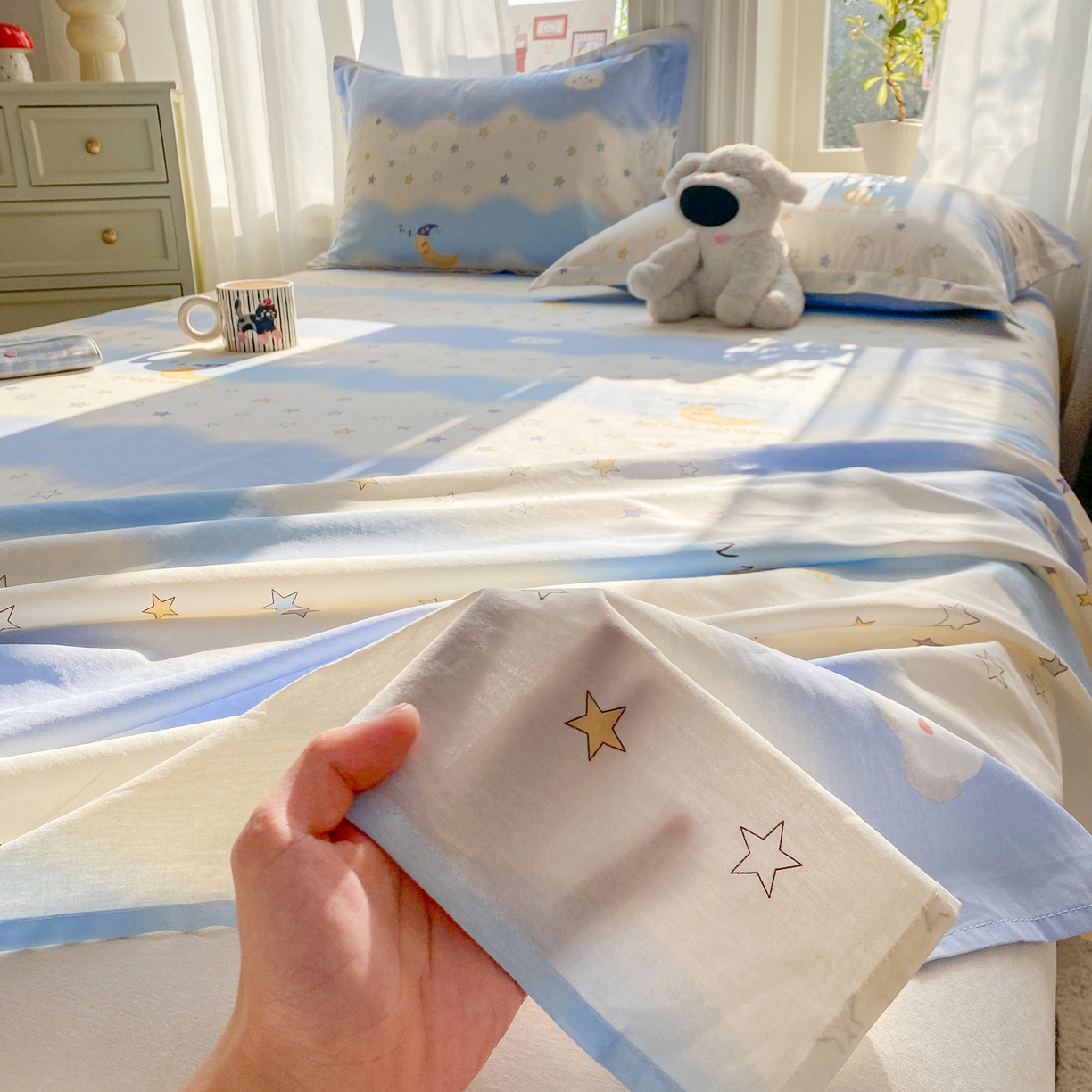 91家纺网 家纺一手货源 找家纺 花梦欣 2026新款全棉印花单品系列3简约卡通款-单床单 星辰入梦