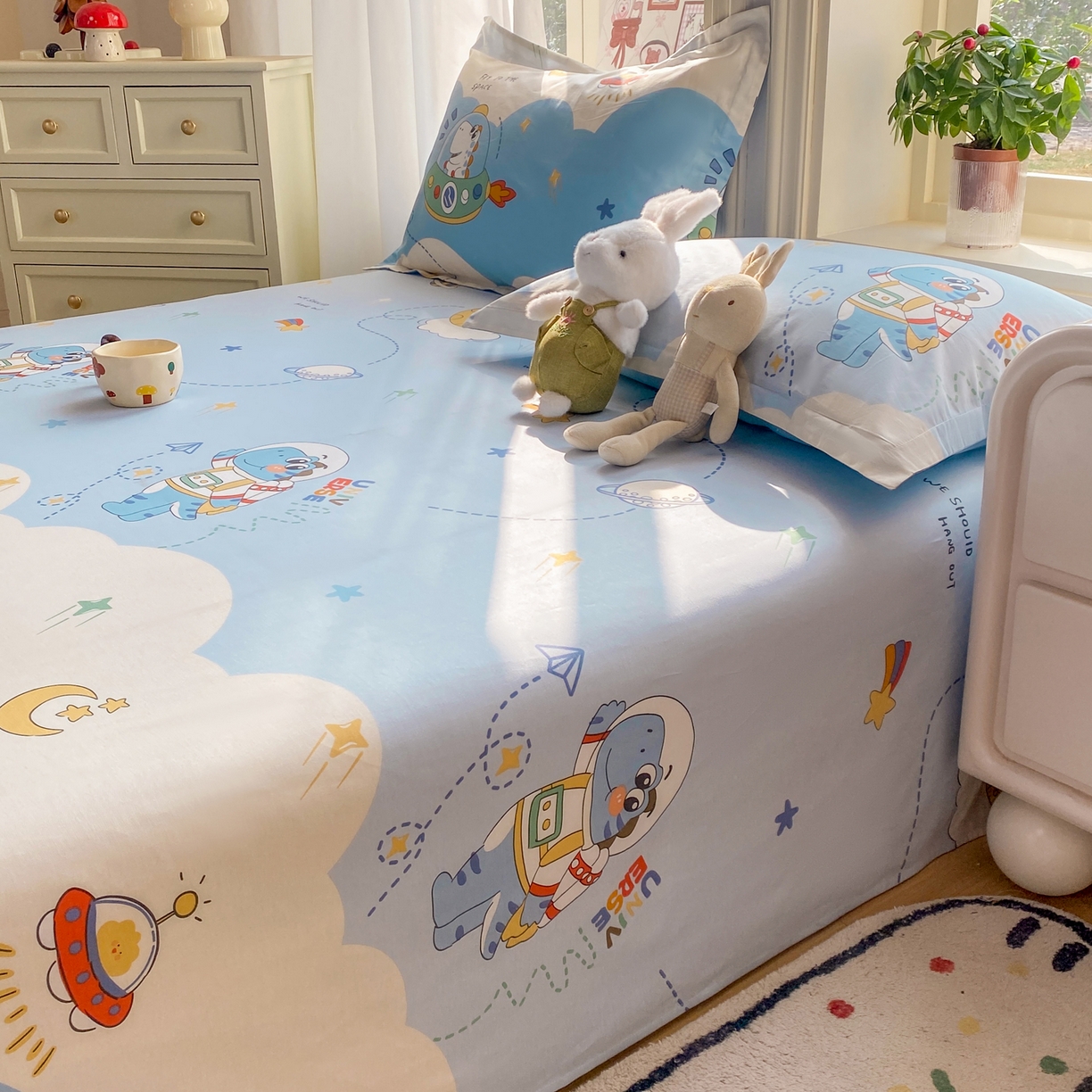 91家纺网 家纺一手货源 找家纺 花梦欣 2026新款全棉印花单品系列3简约卡通款-单床单 星际漫游记