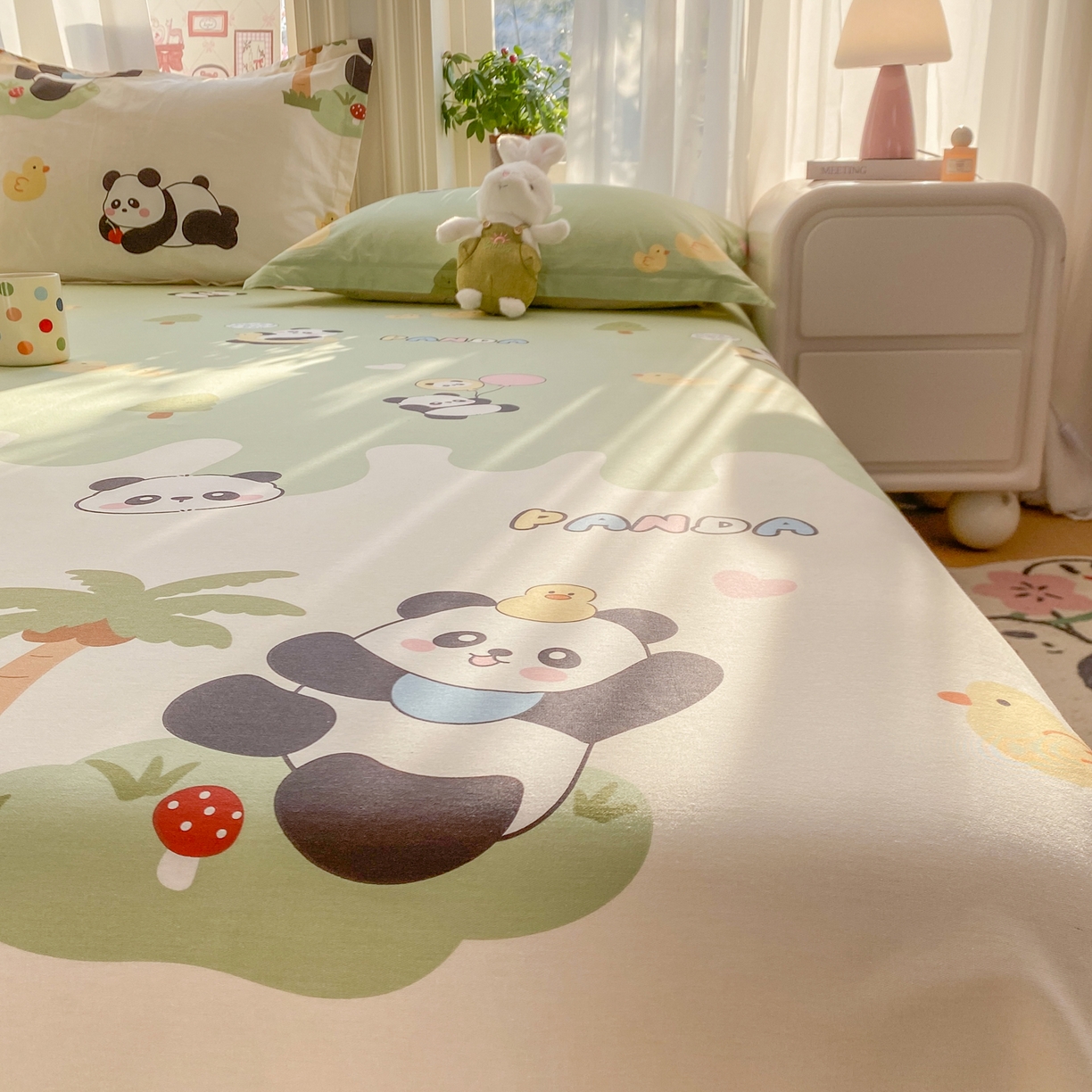 91家纺网 家纺一手货源 找家纺 花梦欣 2026新款全棉印花单品系列3简约卡通款-单床单 熊猫鸭鸭乐绿