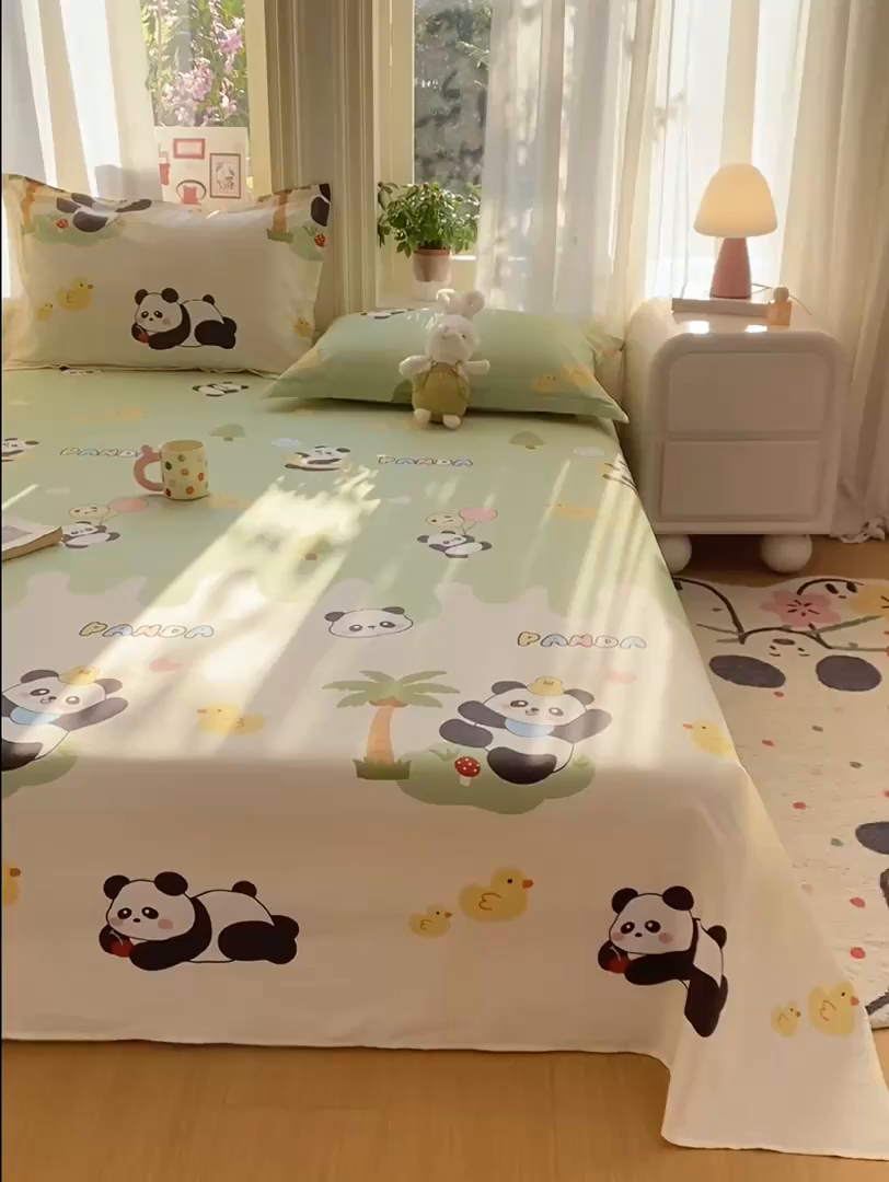 91家纺网 家纺一手货源 找家纺 花梦欣 2026新款全棉印花单品系列3简约卡通款-单床单 熊猫鸭鸭乐绿