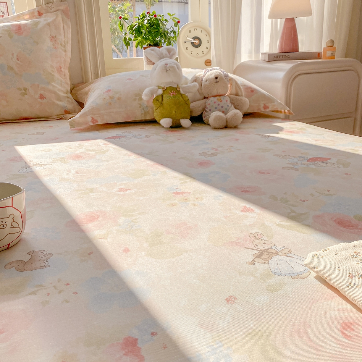 91家纺网 家纺一手货源 找家纺 花梦欣 2026新款全棉印花单品系列3简约卡通款-单床单 油画弦音