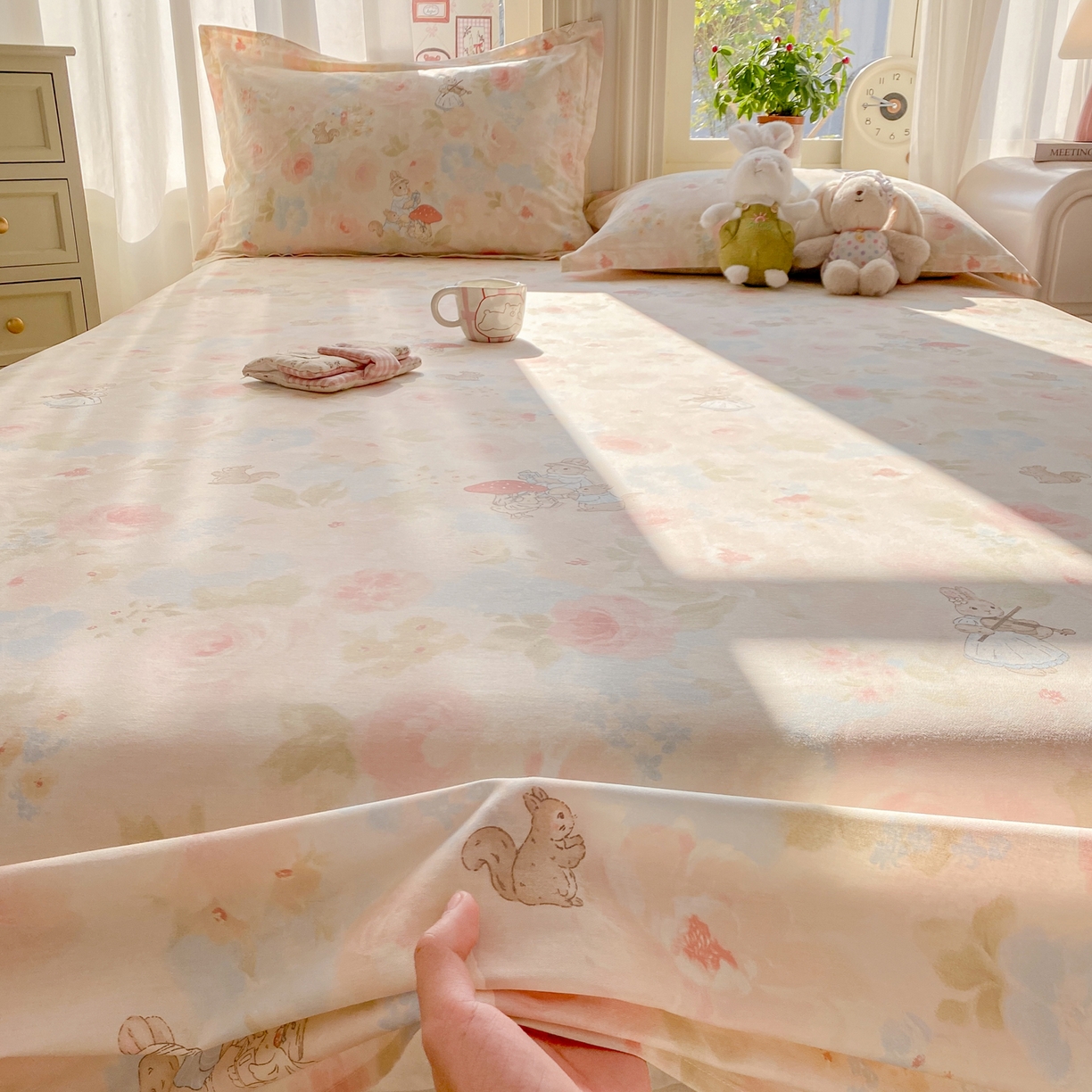 91家纺网 家纺一手货源 找家纺 花梦欣 2026新款全棉印花单品系列3简约卡通款-单床单 油画弦音