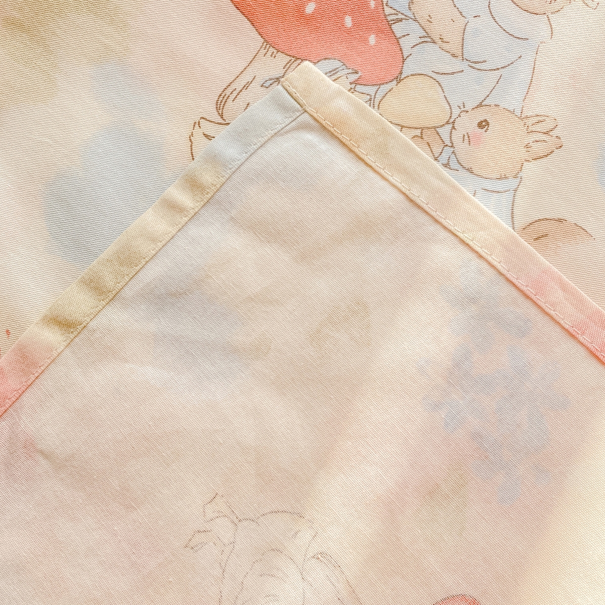 91家纺网 家纺一手货源 找家纺 花梦欣 2026新款全棉印花单品系列3简约卡通款-单床单 油画弦音