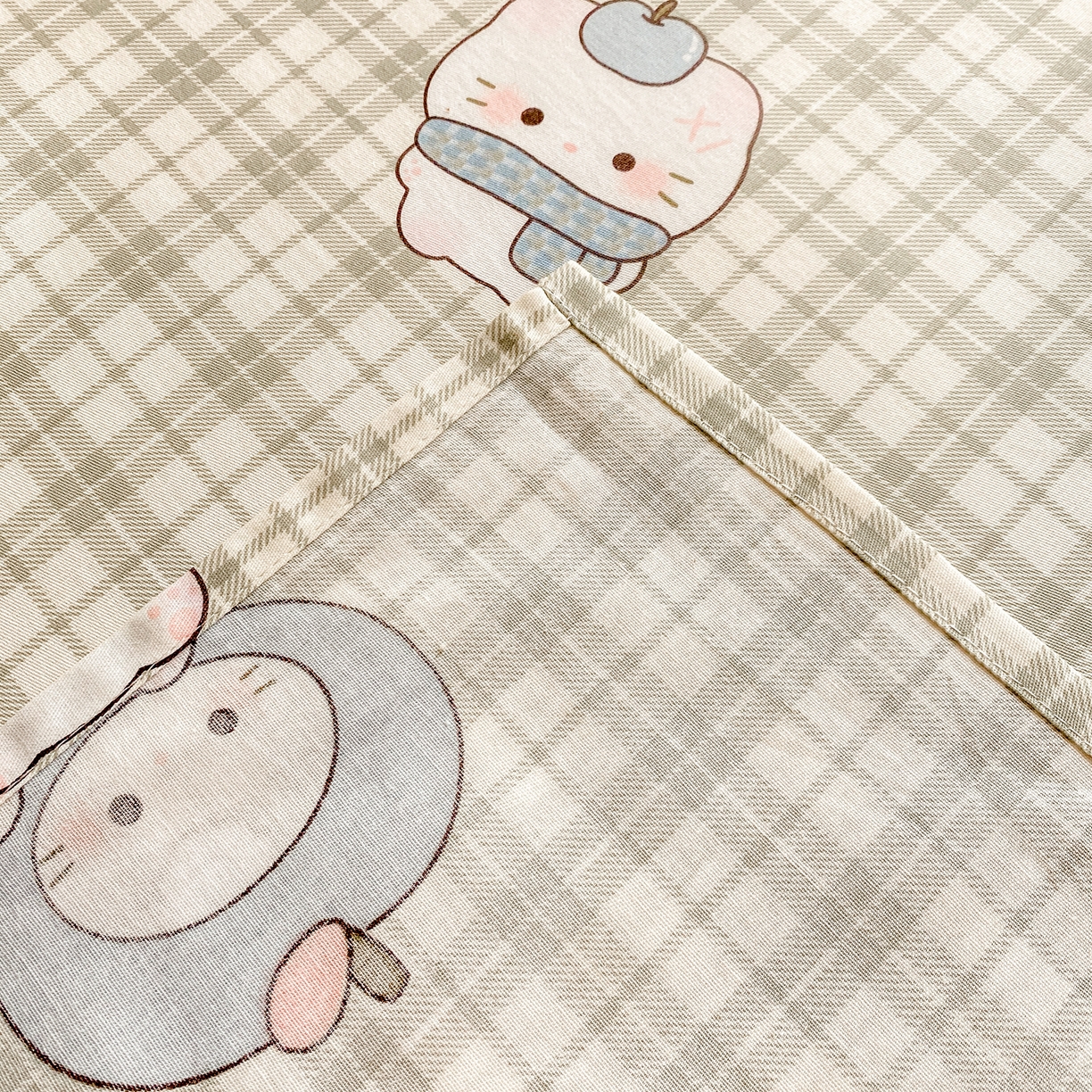 91家纺网 家纺一手货源 找家纺 花梦欣 2026新款全棉印花单品系列3简约卡通款-单床单 元气小布