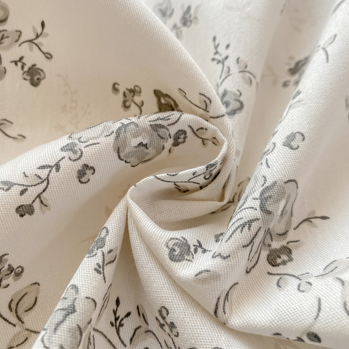 91家纺网 家纺一手货源 找家纺 花梦欣 2026新款全棉印花单品系列2花卉款-单枕套 复古诗笺