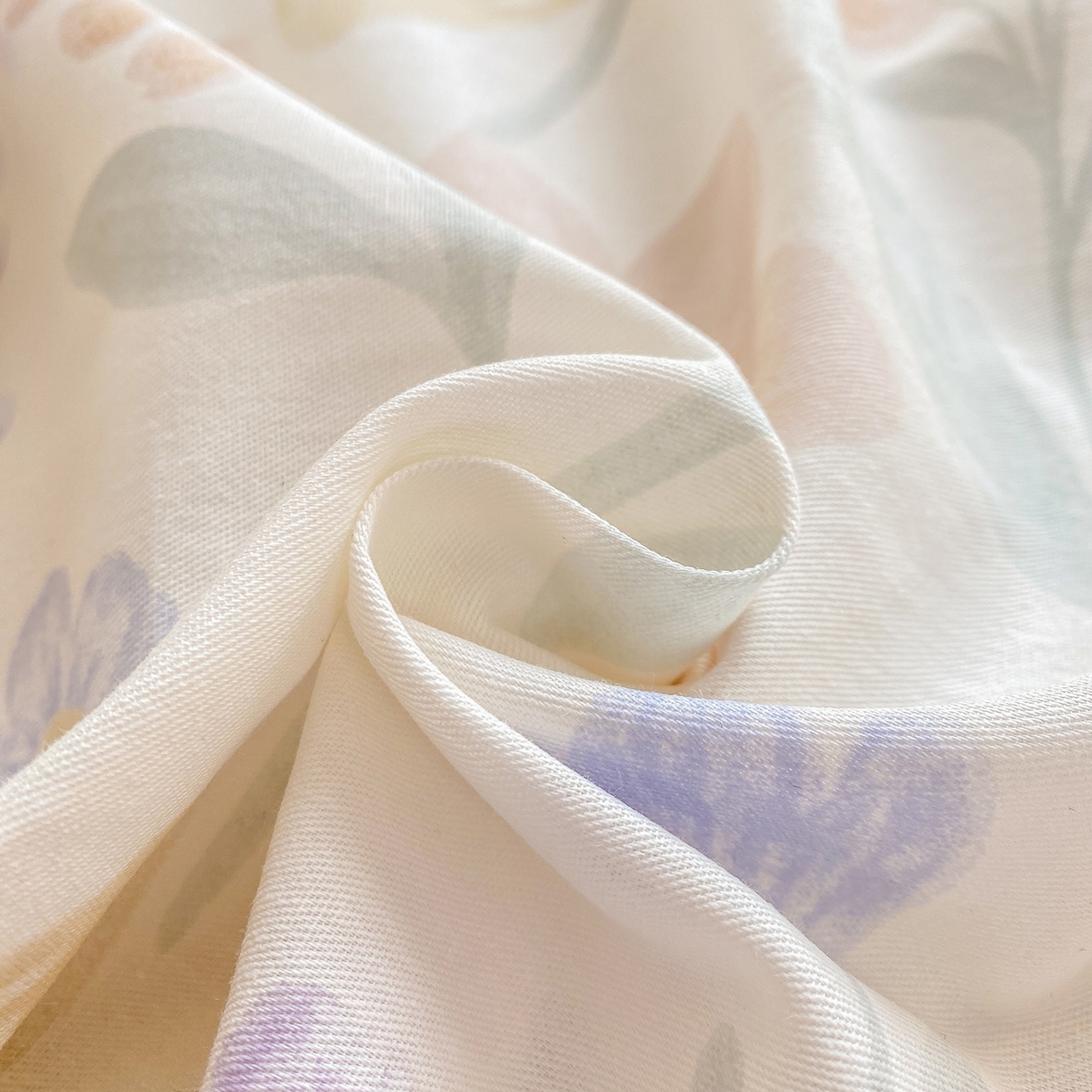 91家纺网 家纺一手货源 找家纺 花梦欣 2026新款全棉印花单品系列2花卉款-单枕套 柔色花笺