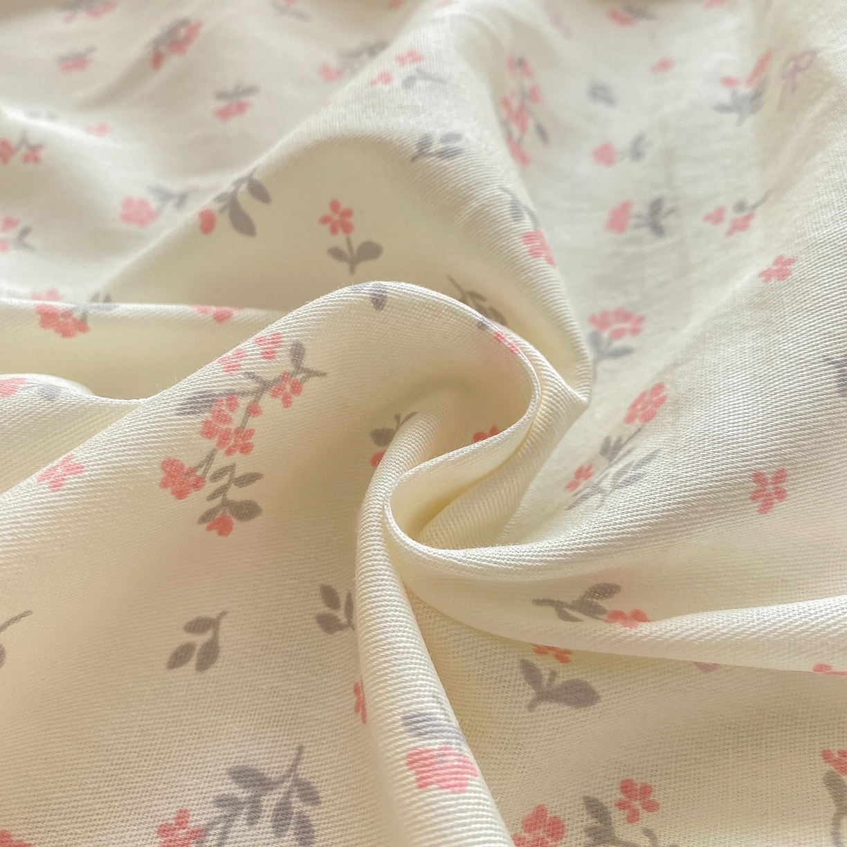 91家纺网 家纺一手货源 找家纺 花梦欣 2026新款全棉印花单品系列2花卉款-单枕套 微花耳耳粉