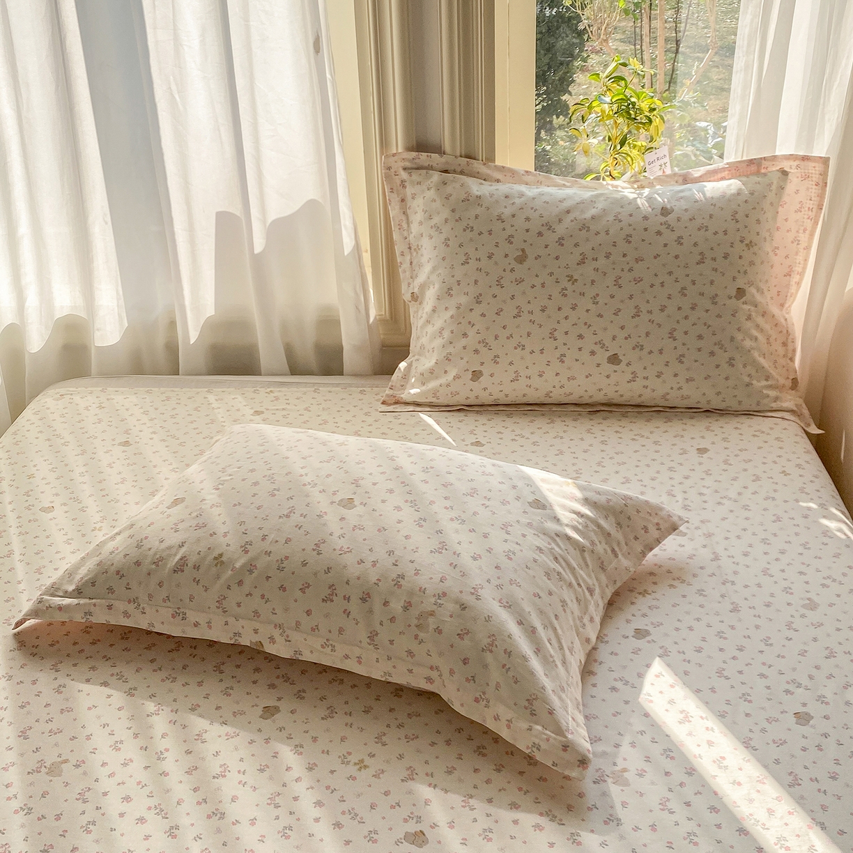 91家纺网 家纺一手货源 找家纺 花梦欣 2026新款全棉印花单品系列2花卉款-单枕套 微花耳耳粉