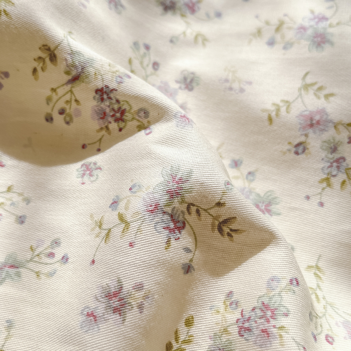 91家纺网 家纺一手货源 找家纺 花梦欣 2026新款全棉印花单品系列2花卉款-单枕套 星辰蔷薇