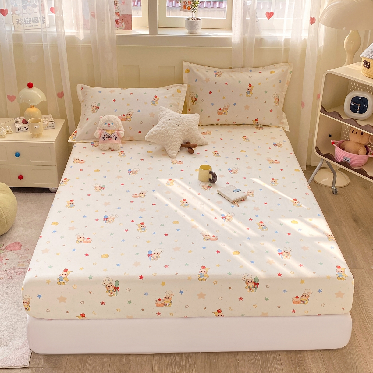 91家纺网 家纺一手货源 找家纺 花梦欣 2026新款全棉印花单品系列3简约卡通款-单床笠 快乐小星