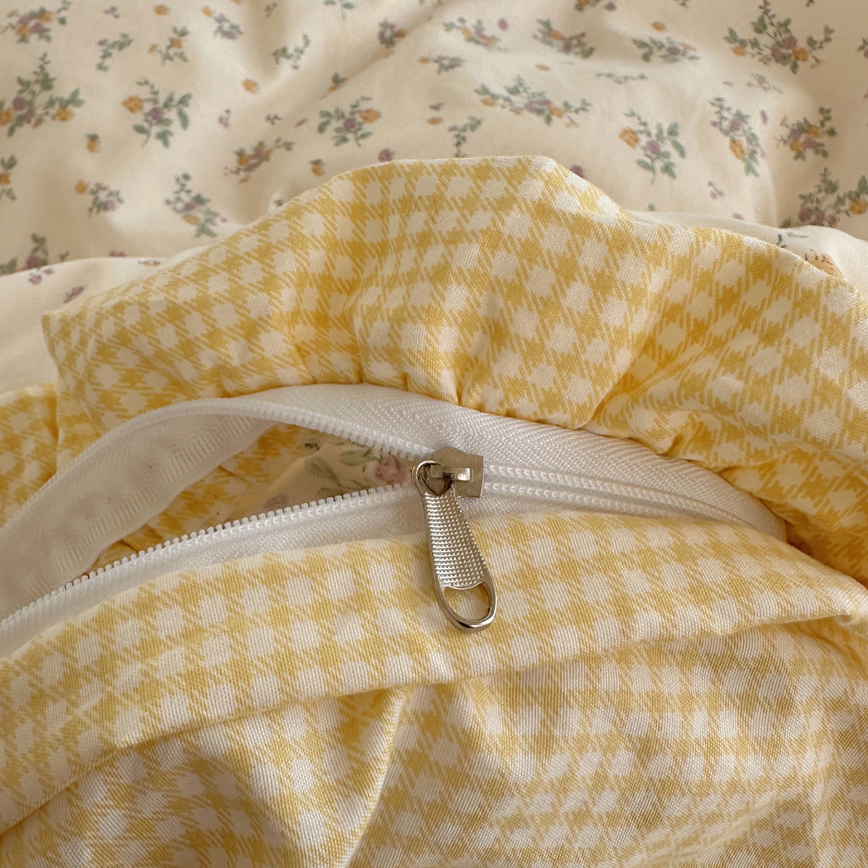 91家纺网 家纺一手货源 找家纺 （总）轻奢坊 2026新款云感仿棉水洗棉褶皱短花边四件套