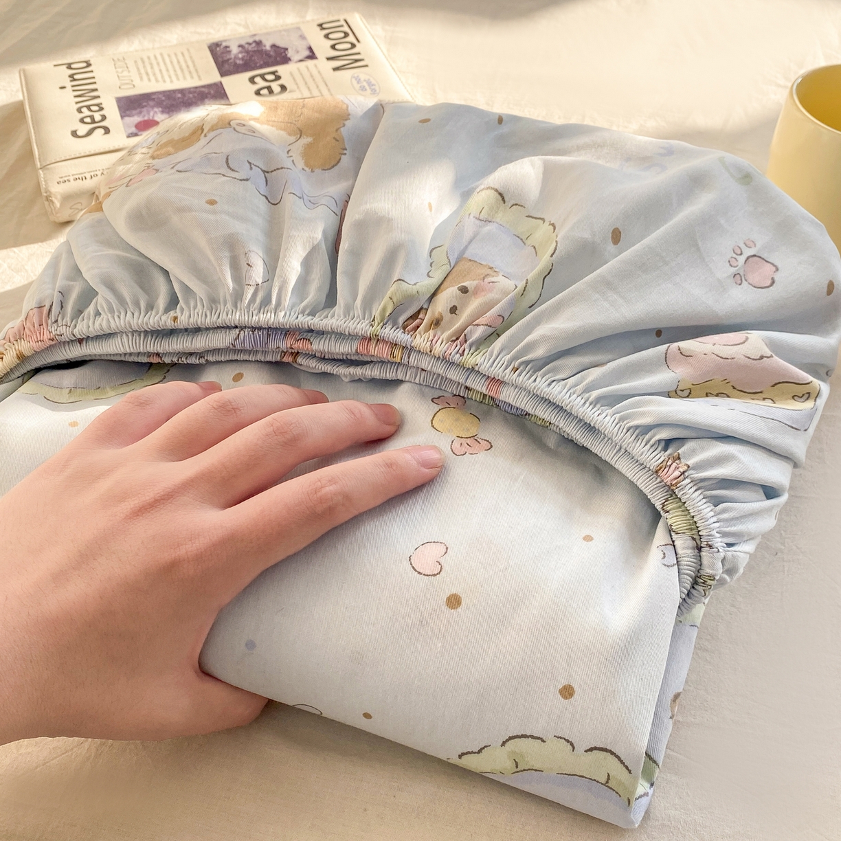 91家纺网 家纺一手货源 找家纺 花梦欣 2026新款全棉印花单品系列3简约卡通款-单床笠 狸花小姐兰