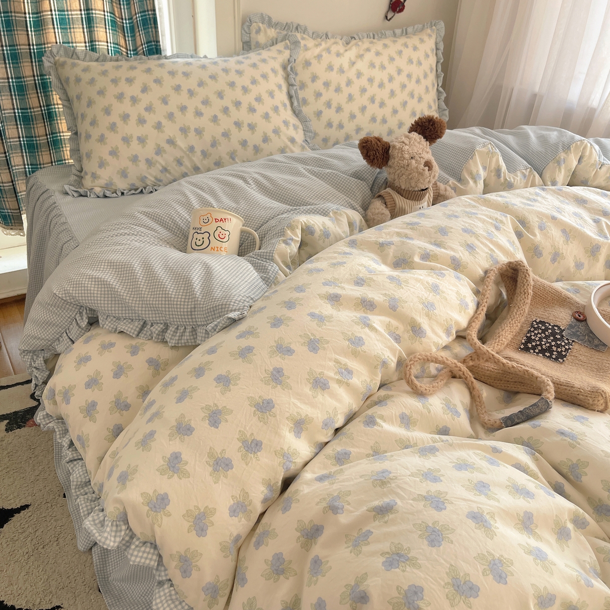 轻奢坊 2026新款云感仿棉水洗棉褶皱短花边四件套 花花格蓝