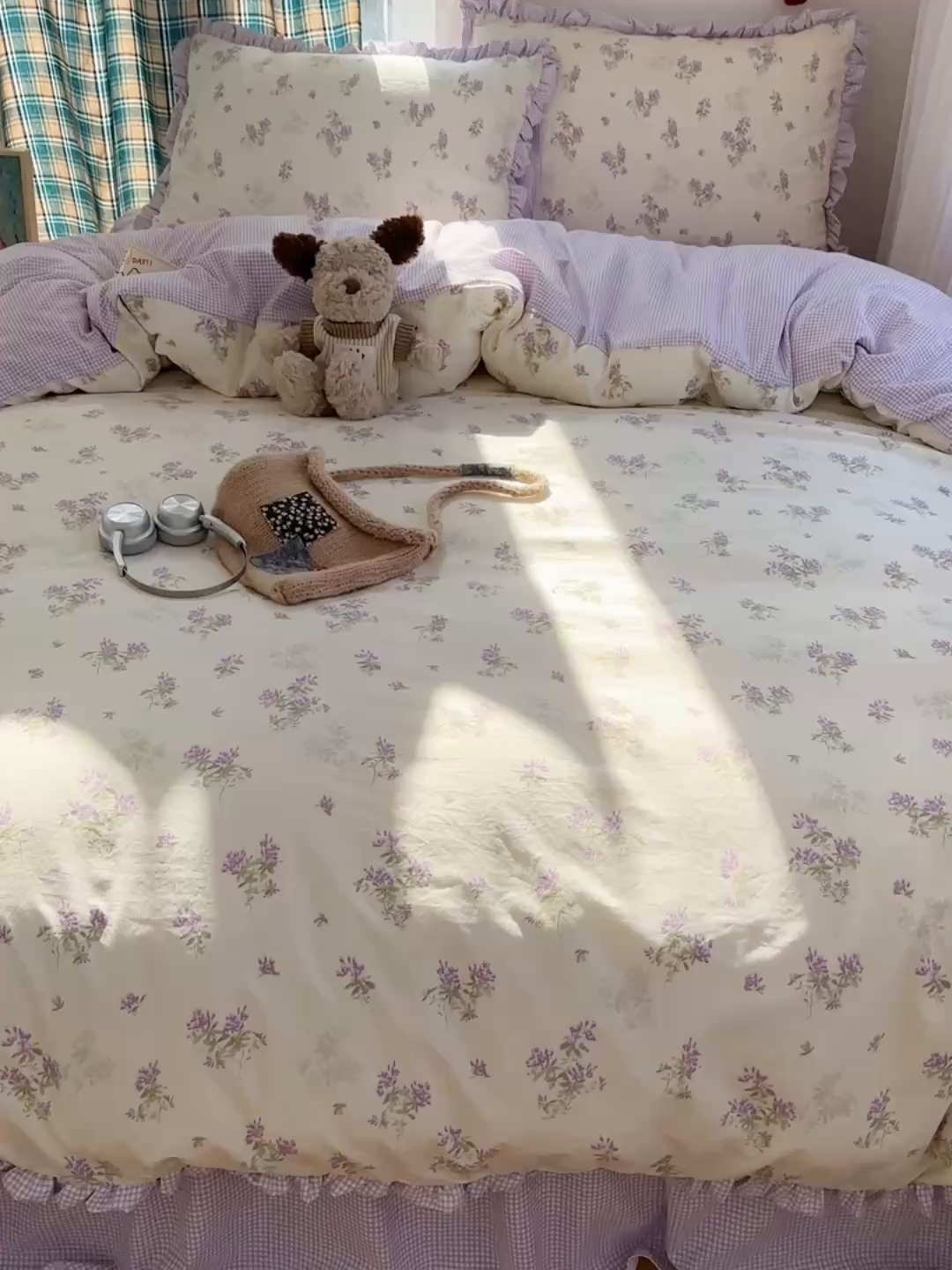 91家纺网 家纺一手货源 找家纺 轻奢坊 2026新款云感仿棉水洗棉褶皱短花边四件套 花花格紫