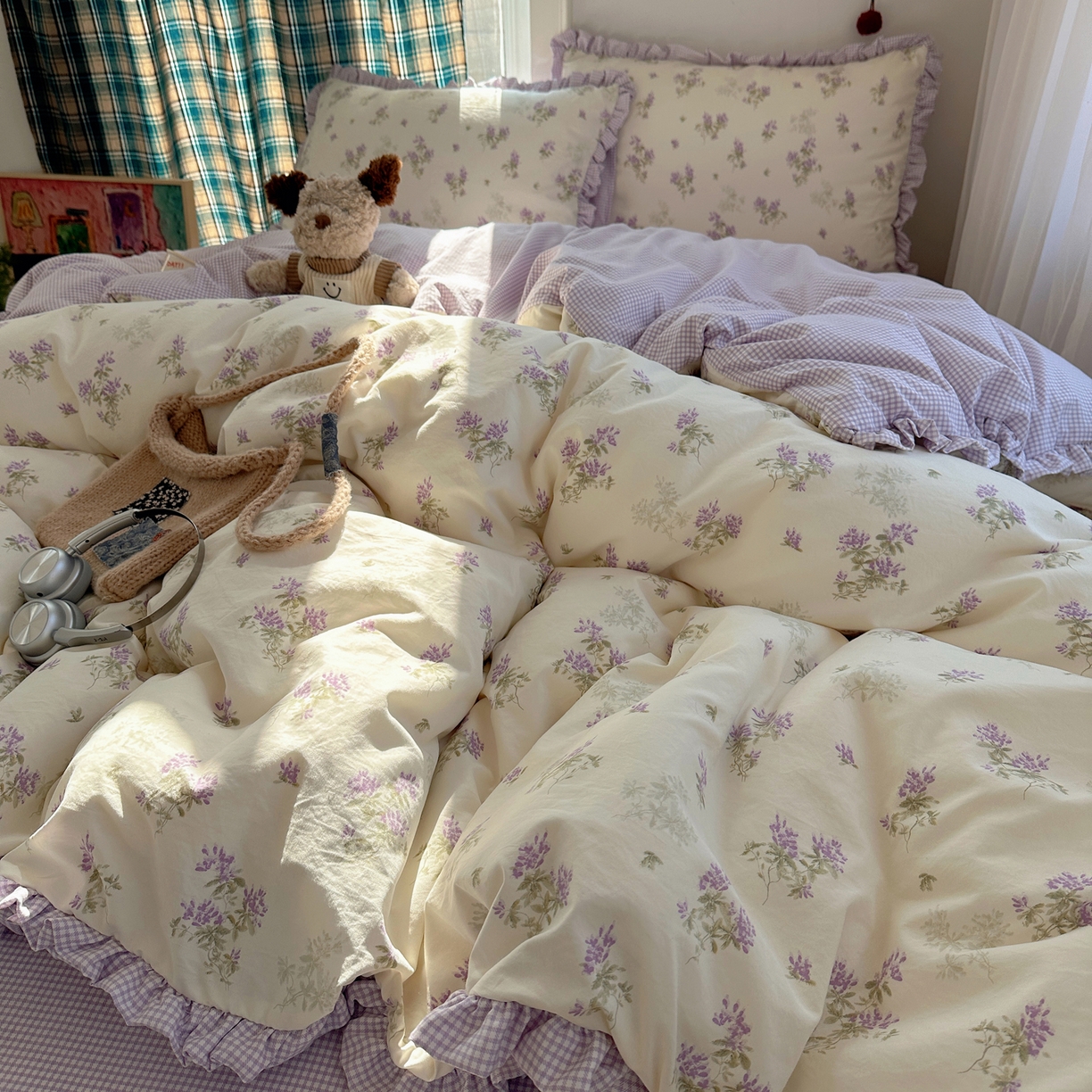 91家纺网 家纺一手货源 找家纺 轻奢坊 2026新款云感仿棉水洗棉褶皱短花边四件套 花花格紫