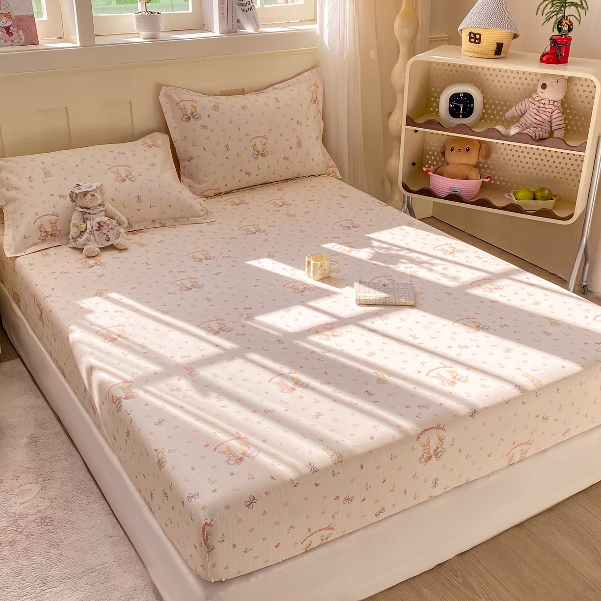 91家纺网 家纺一手货源 找家纺 花梦欣 2026新款全棉印花单品系列3简约卡通款-单床笠 甜蜜纪念日