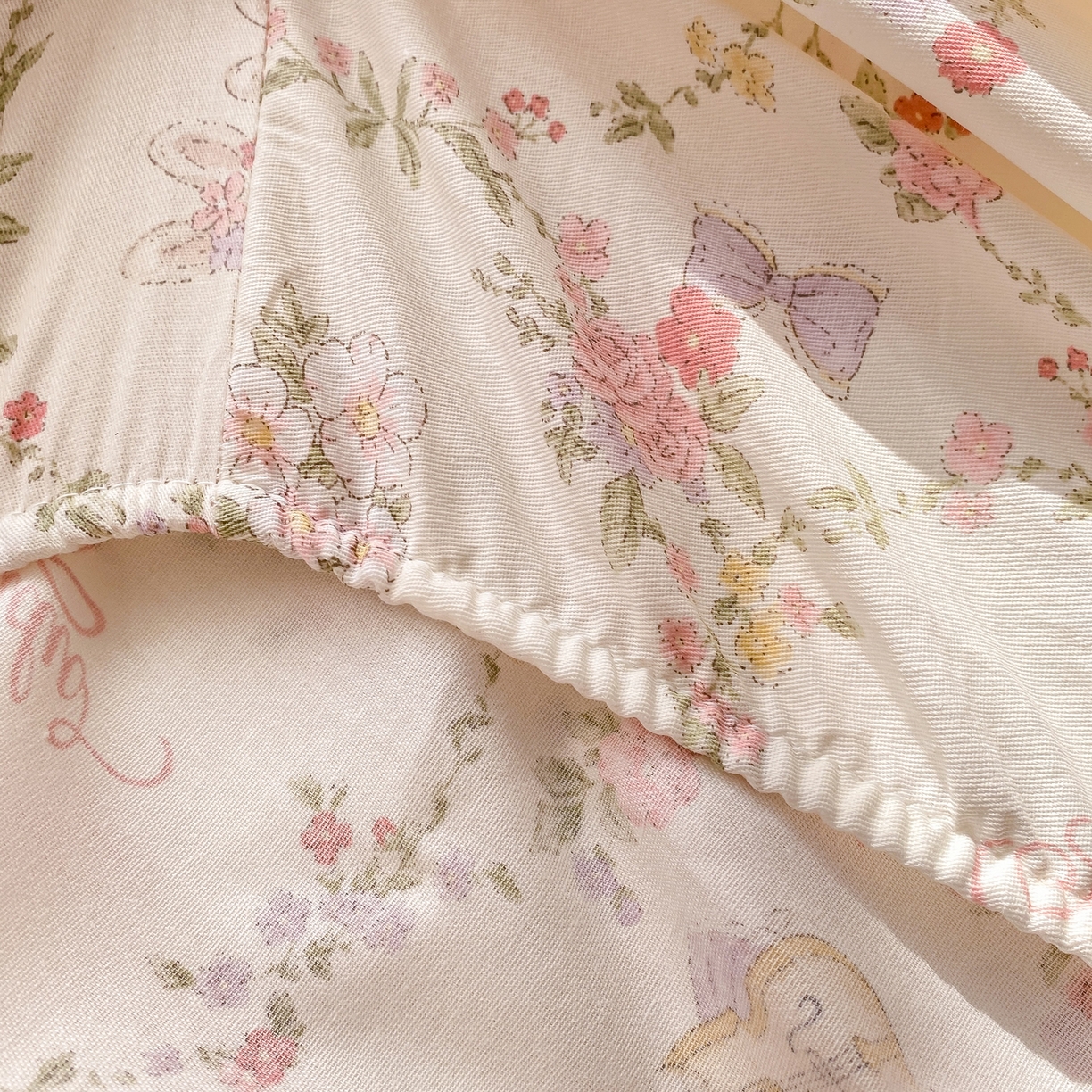 91家纺网 家纺一手货源 找家纺 花梦欣 2026新款全棉印花单品系列3简约卡通款-单床笠 童话花町