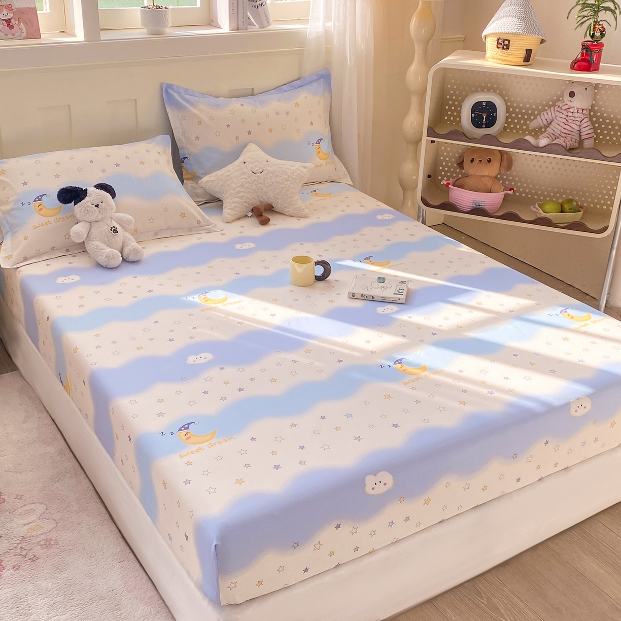 91家纺网 家纺一手货源 找家纺 花梦欣 2026新款全棉印花单品系列3简约卡通款-单床笠 星辰入梦