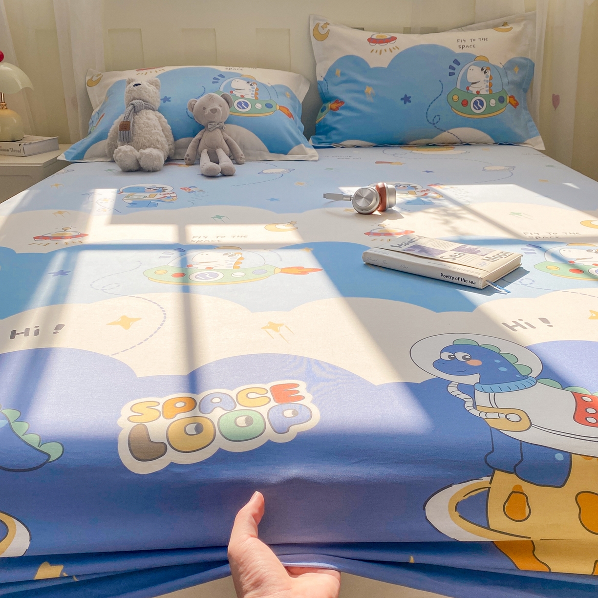 91家纺网 家纺一手货源 找家纺 花梦欣 2026新款全棉印花单品系列3简约卡通款-单床笠 星际漫游记