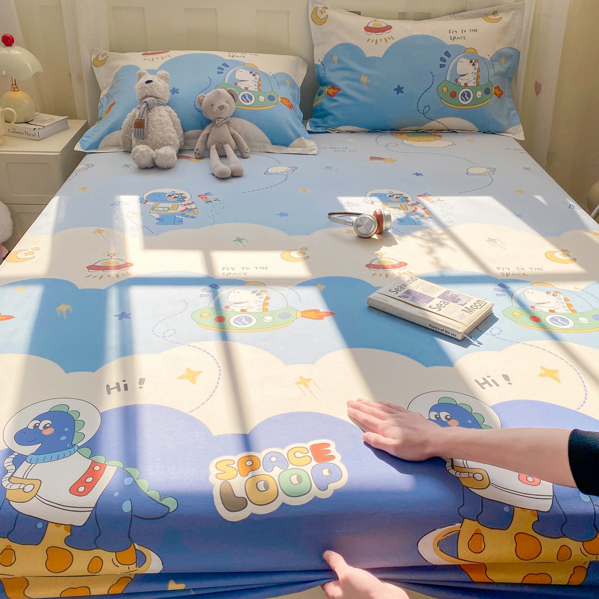 91家纺网 家纺一手货源 找家纺 花梦欣 2026新款全棉印花单品系列3简约卡通款-单床笠 星际漫游记