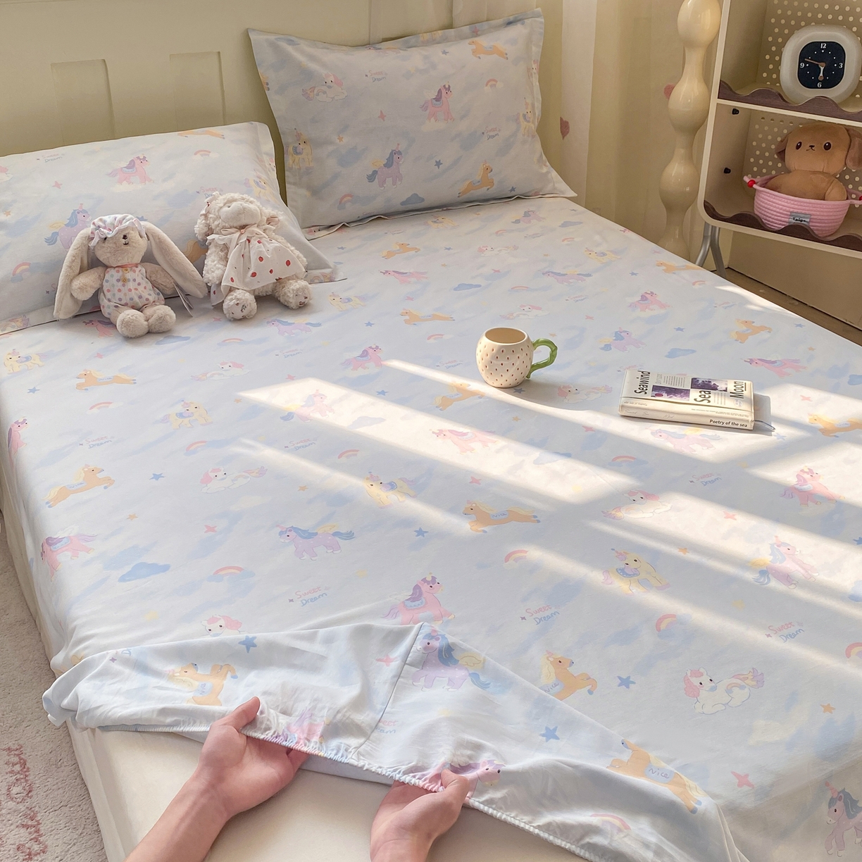 91家纺网 家纺一手货源 找家纺 花梦欣 2026新款全棉印花单品系列3简约卡通款-单床笠 星芒小马