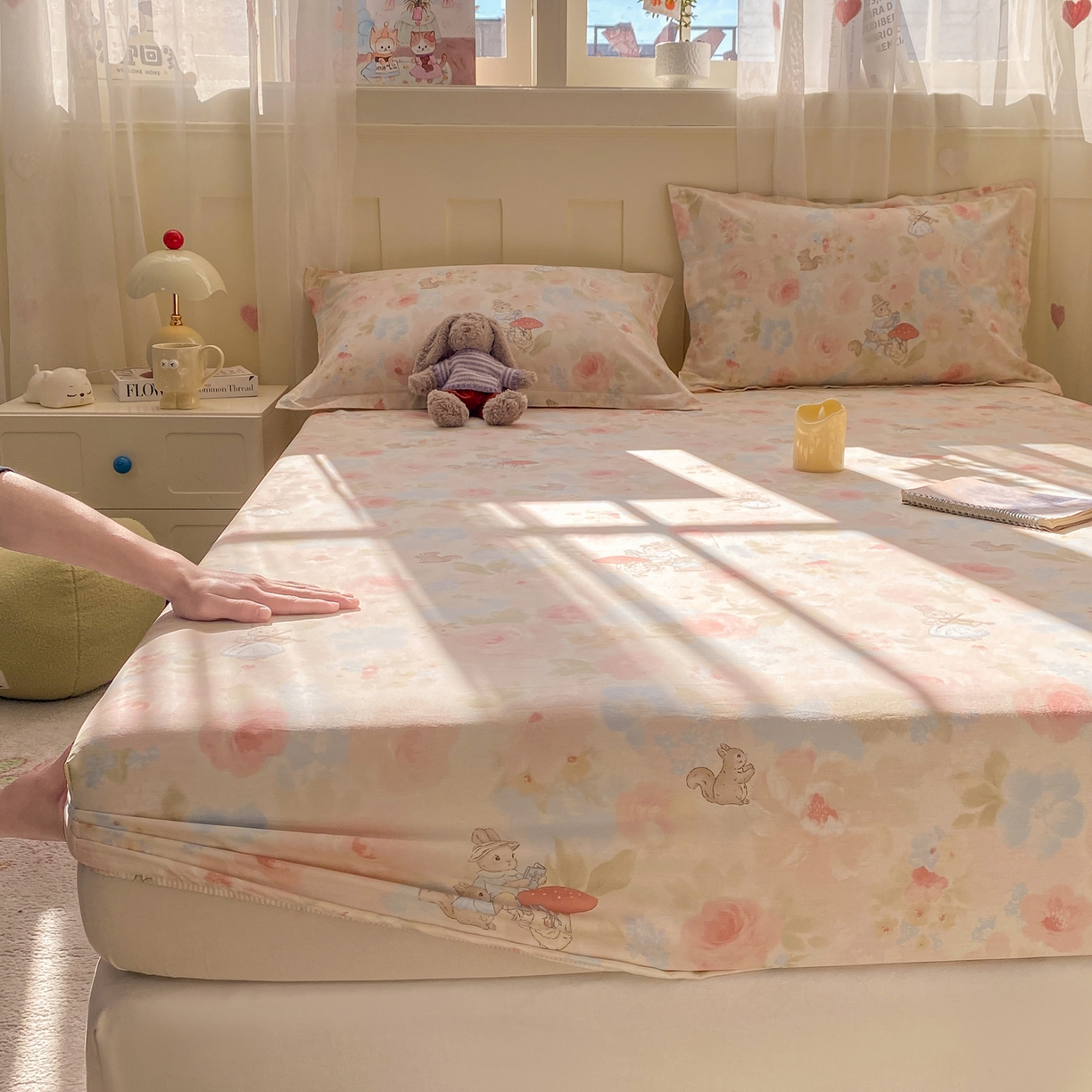 91家纺网 家纺一手货源 找家纺 花梦欣 2026新款全棉印花单品系列3简约卡通款-单床笠 油画弦音