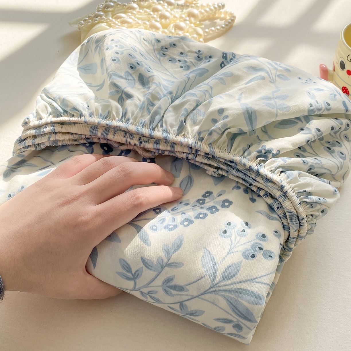 91家纺网 家纺一手货源 找家纺 花梦欣 2026新款全棉印花单品系列2花卉款-单床笠 蓝沫