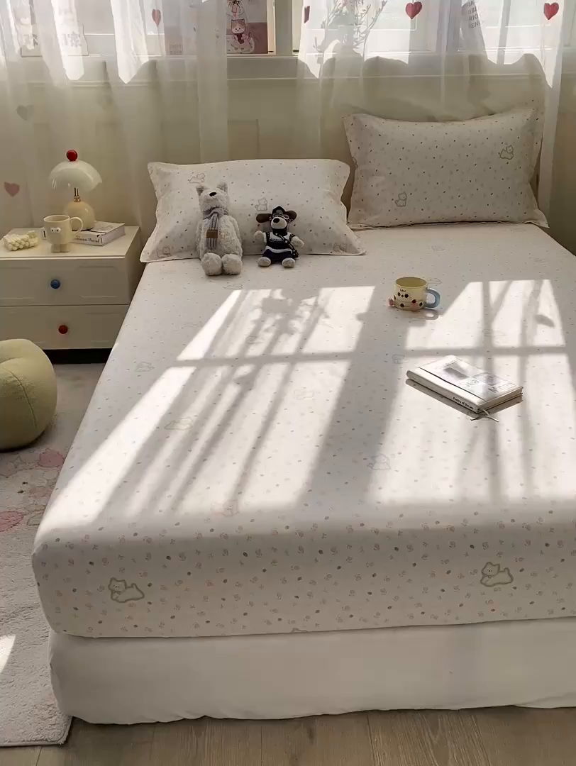 91家纺网 家纺一手货源 找家纺 花梦欣 2026新款全棉印花单品系列2花卉款-单床笠 玫瑰小狗