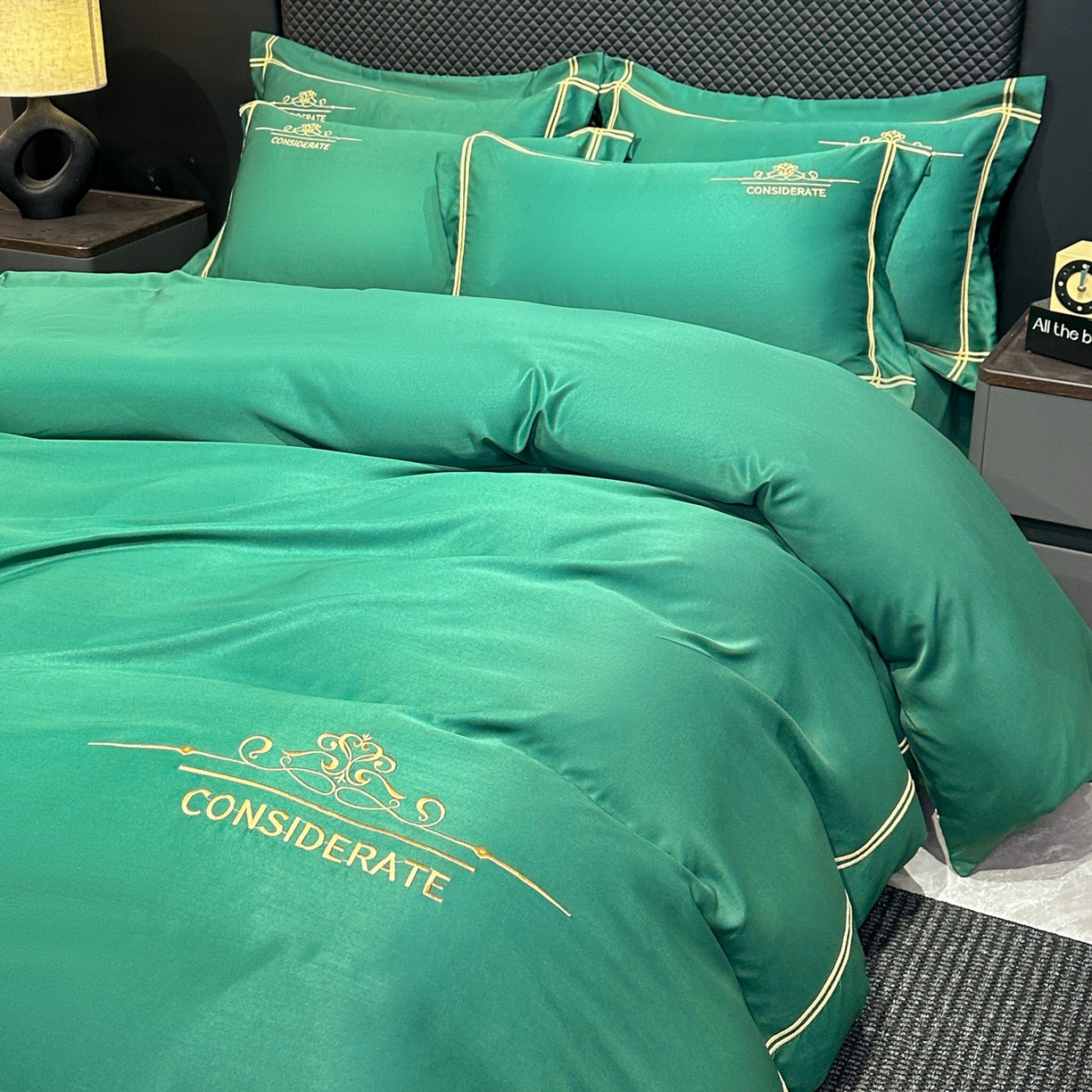 91家纺网 家纺一手货源 找家纺 绒掌柜家纺（品质焕新） 2026新款水洗真丝天丝冰丝刺绣四件套-典雅系列 墨绿