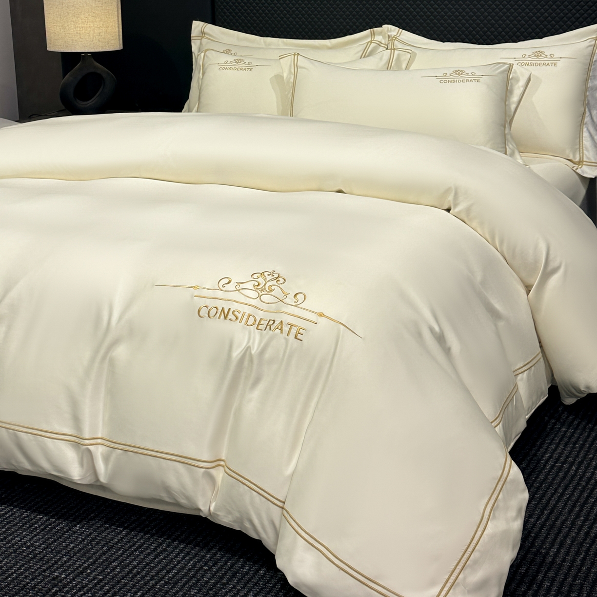 91家纺网 家纺一手货源 找家纺 绒掌柜家纺（品质焕新） 2026新款水洗真丝天丝冰丝刺绣四件套-典雅系列 奶白