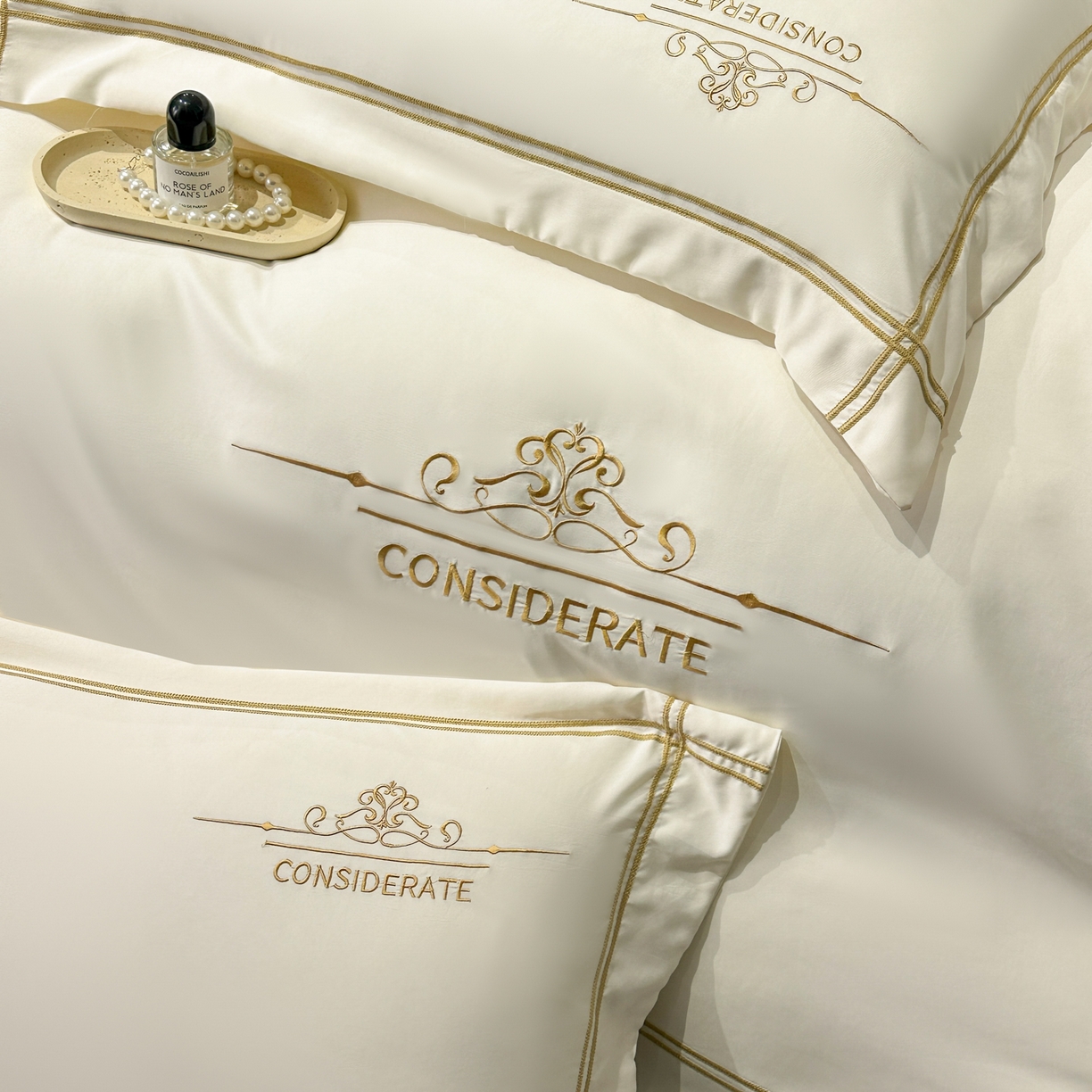 91家纺网 家纺一手货源 找家纺 绒掌柜家纺（品质焕新） 2026新款水洗真丝天丝冰丝刺绣四件套-典雅系列 奶白