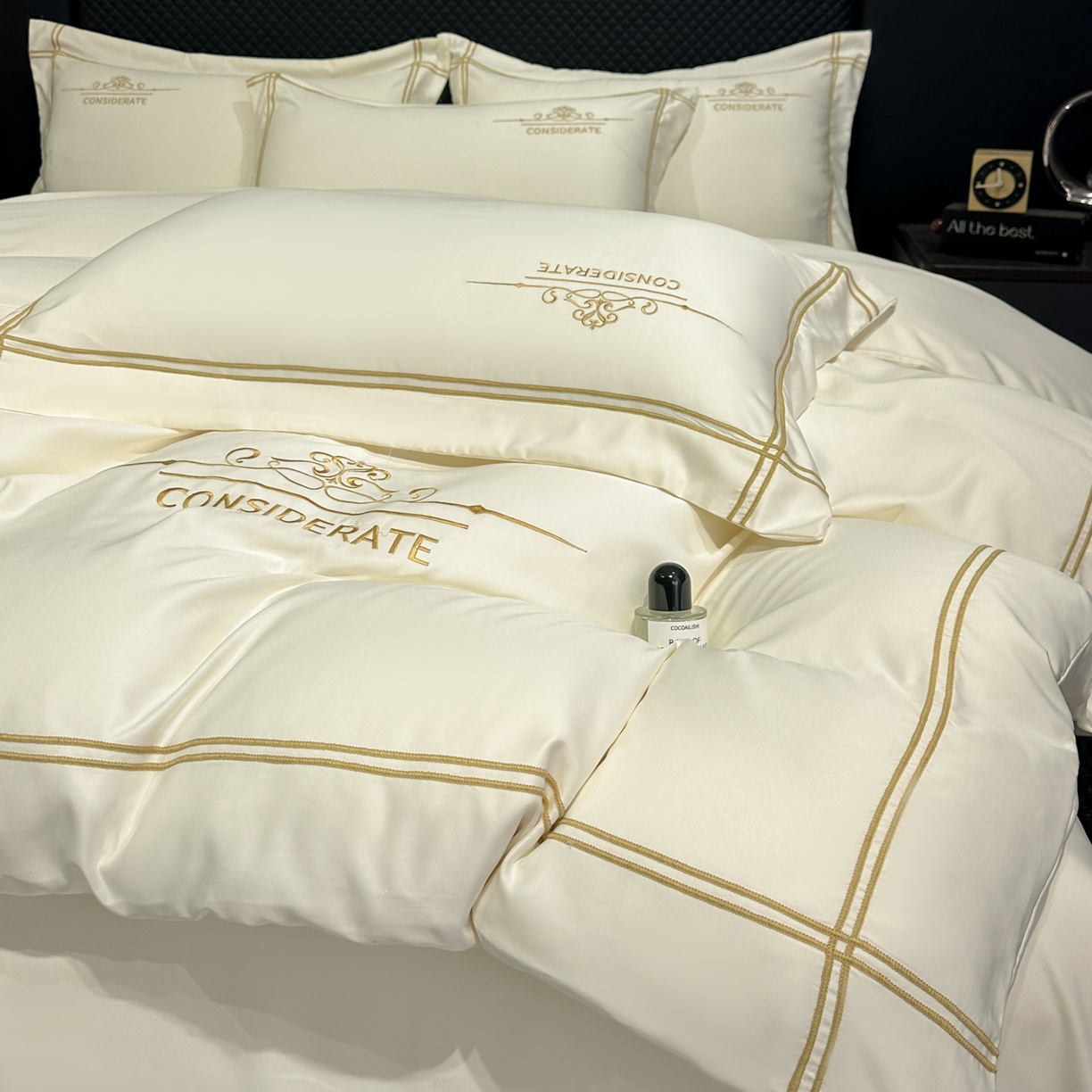 91家纺网 家纺一手货源 找家纺 绒掌柜家纺（品质焕新） 2026新款水洗真丝天丝冰丝刺绣四件套-典雅系列 奶白