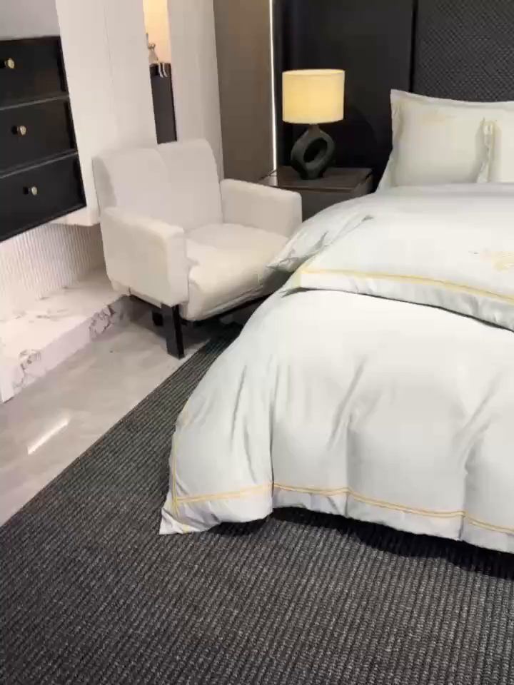 91家纺网 家纺一手货源 找家纺 绒掌柜家纺（品质焕新） 2026新款水洗真丝天丝冰丝刺绣四件套-典雅系列 浅灰