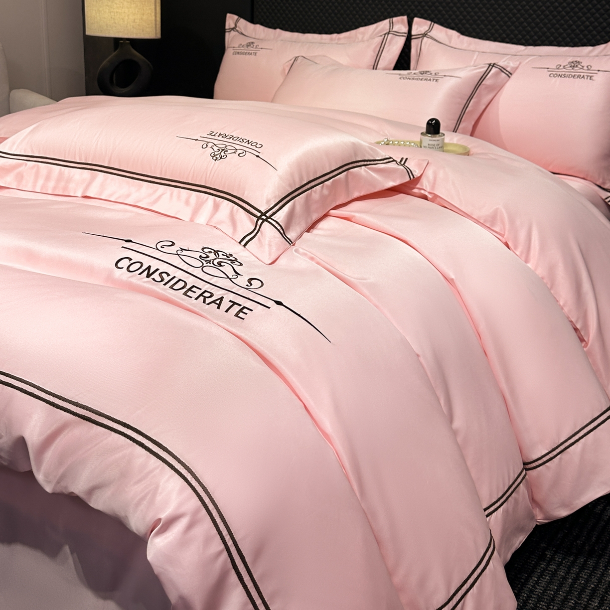 绒掌柜家纺（品质焕新） 2026新款水洗真丝天丝冰丝刺绣四件套-典雅系列 少女粉