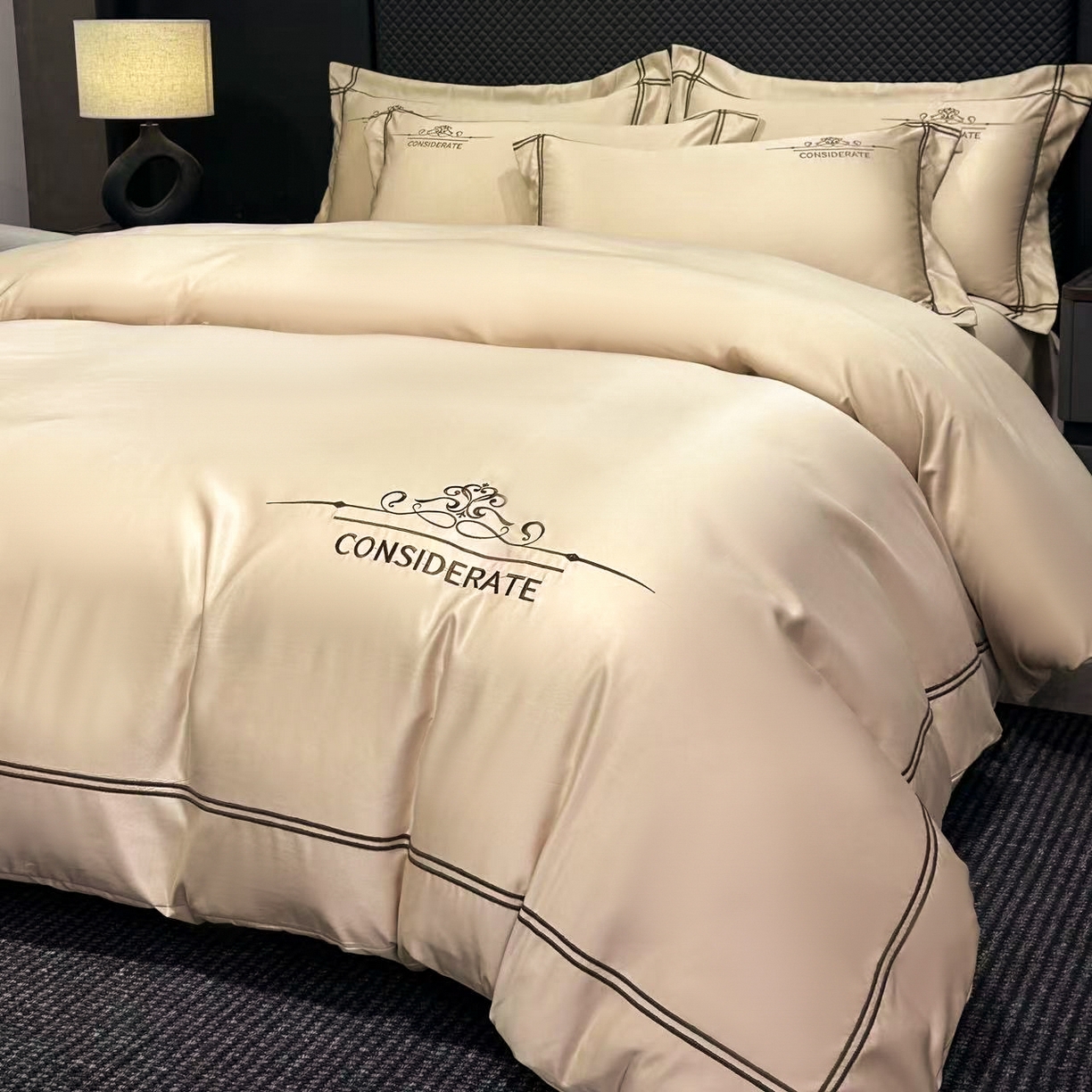 91家纺网 家纺一手货源 找家纺 绒掌柜家纺（品质焕新） 2026新款水洗真丝天丝冰丝刺绣四件套-典雅系列 香槟