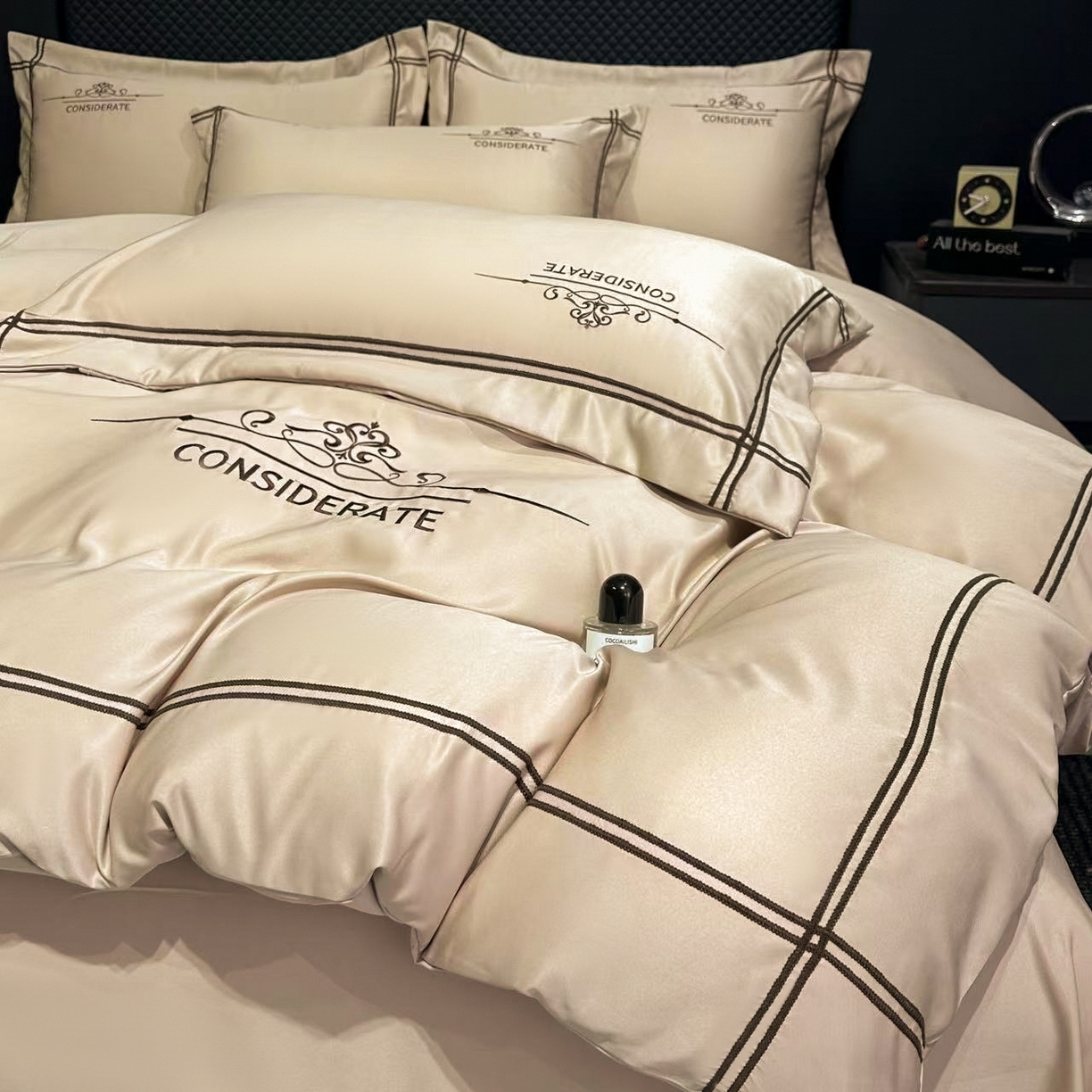 91家纺网 家纺一手货源 找家纺 绒掌柜家纺（品质焕新） 2026新款水洗真丝天丝冰丝刺绣四件套-典雅系列 香槟