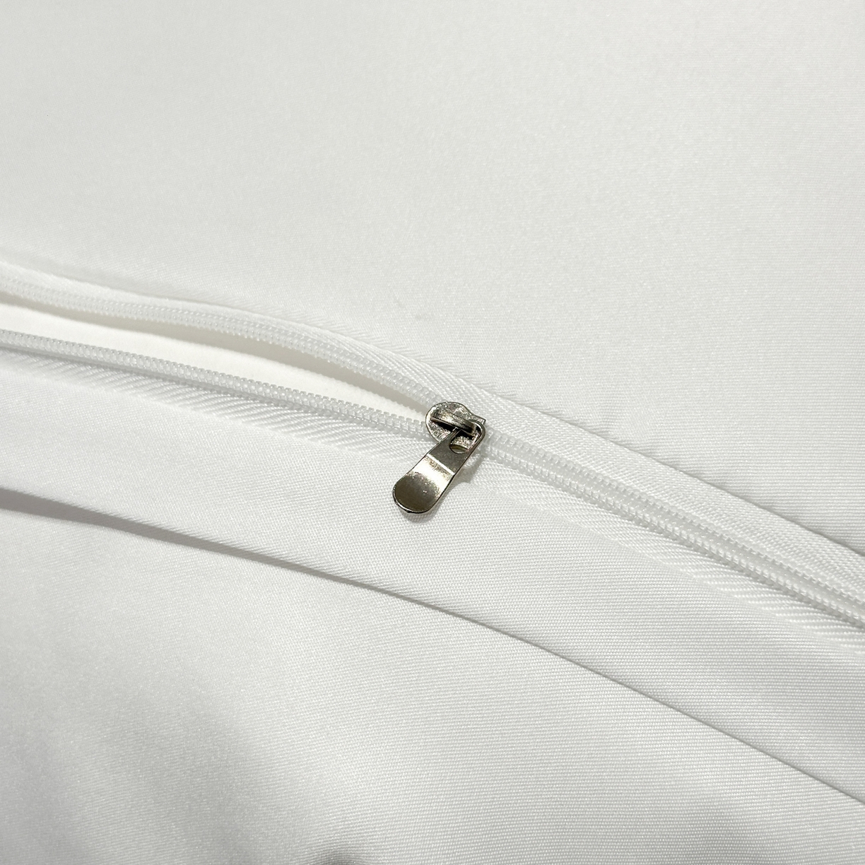 91家纺网 家纺一手货源 找家纺 绒掌柜家纺（品质焕新） 2026新款水洗真丝天丝冰丝刺绣四件套-典雅系列 珍珠白