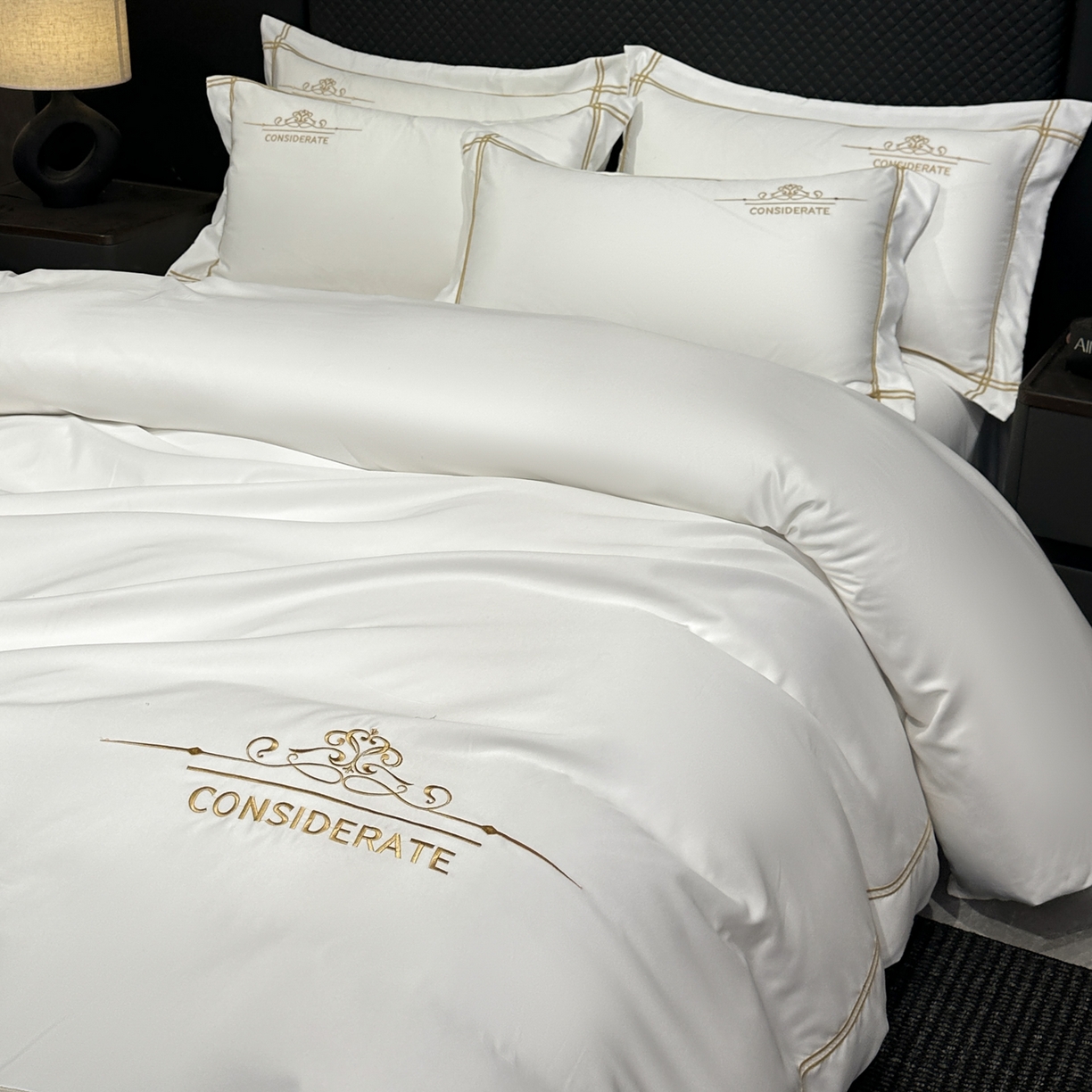 91家纺网 家纺一手货源 找家纺 绒掌柜家纺（品质焕新） 2026新款水洗真丝天丝冰丝刺绣四件套-典雅系列 珍珠白