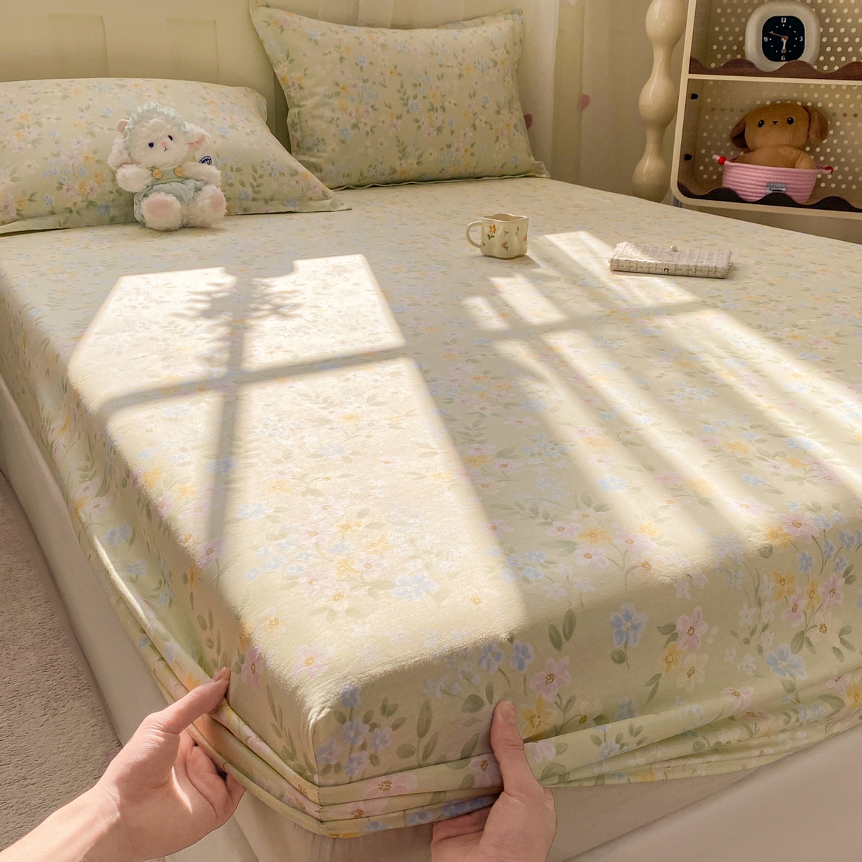 91家纺网 家纺一手货源 找家纺 花梦欣 2026新款全棉印花单品系列2花卉款-单床笠 徐徐花开