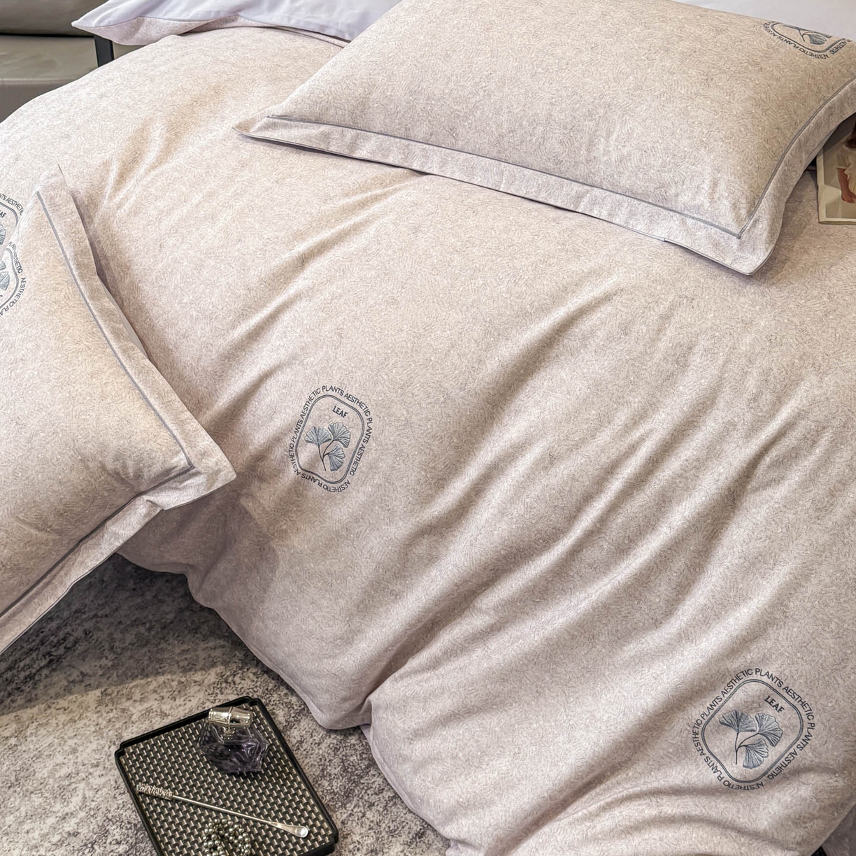 91家纺网 家纺一手货源 找家纺 喜四方 2026新款100%全棉60支长绒棉数码印花四件套（控价不低于180） 豆蔻年华-桔