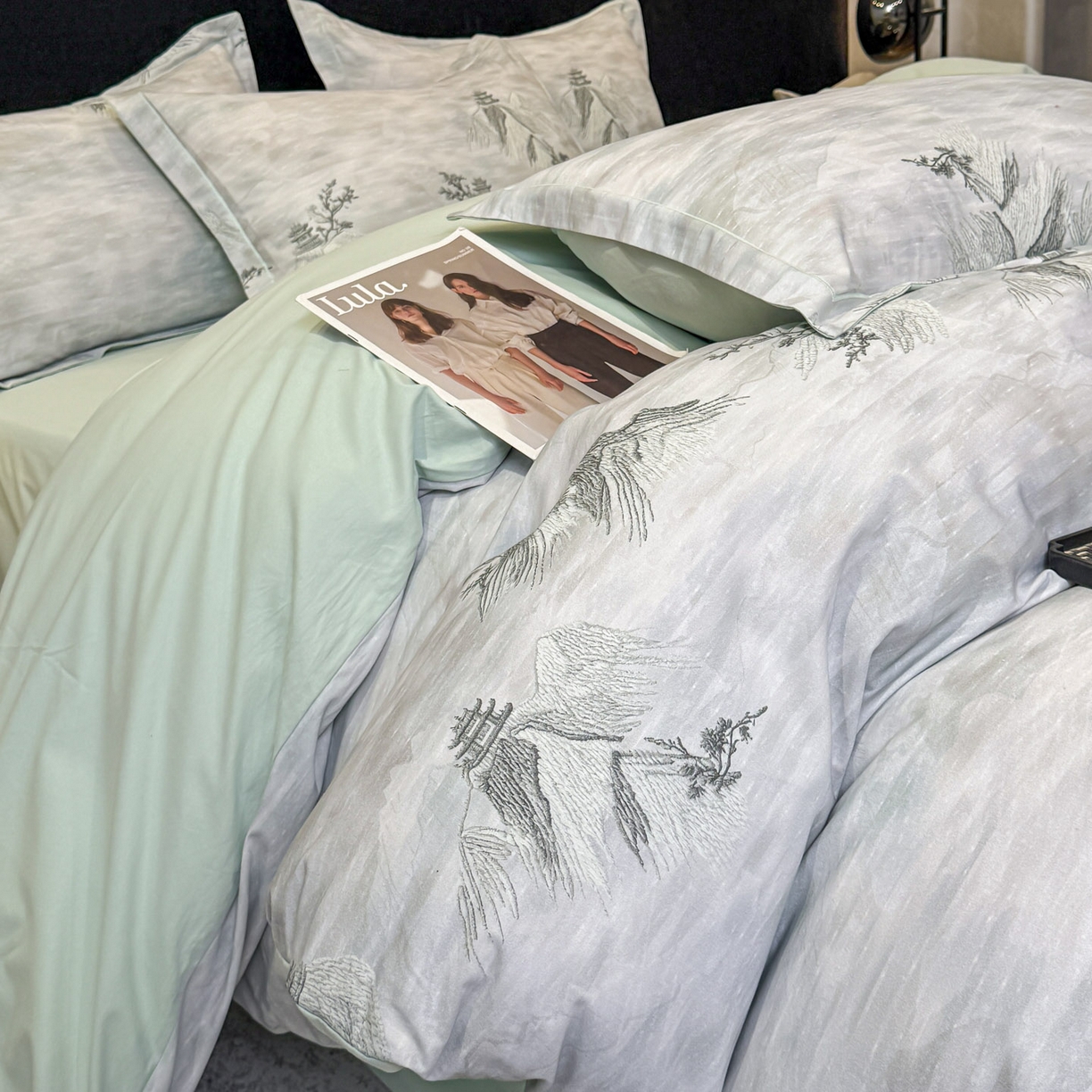 91家纺网 家纺一手货源 找家纺 喜四方 2026新款100%全棉60支长绒棉数码印花四件套（控价不低于180） 锦绣山河-绿