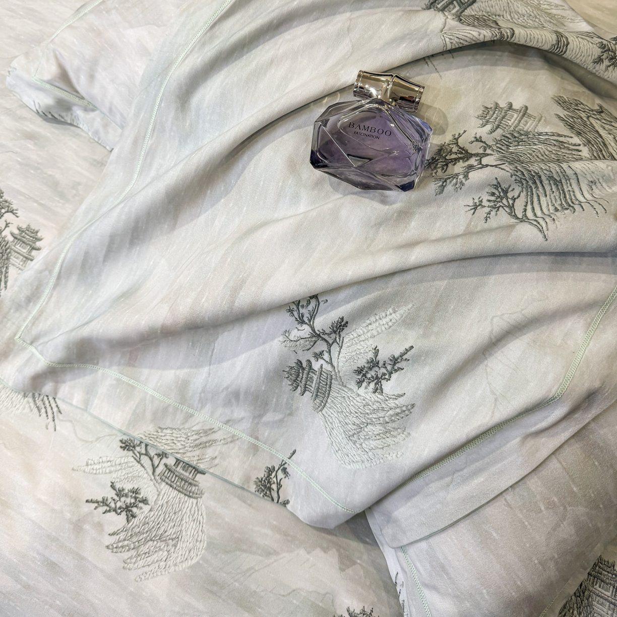 91家纺网 家纺一手货源 找家纺 喜四方 2026新款100%全棉60支长绒棉数码印花四件套（控价不低于180） 锦绣山河-绿