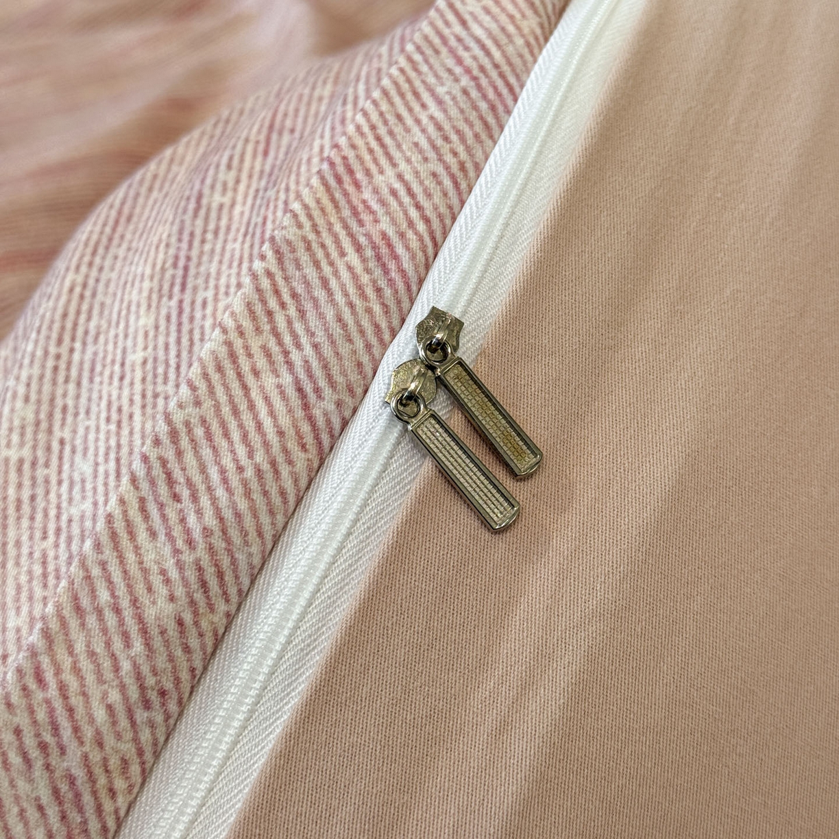 91家纺网 家纺一手货源 找家纺 喜四方 2026新款100%全棉60支长绒棉数码印花四件套（控价不低于180） 乐维空间-粉