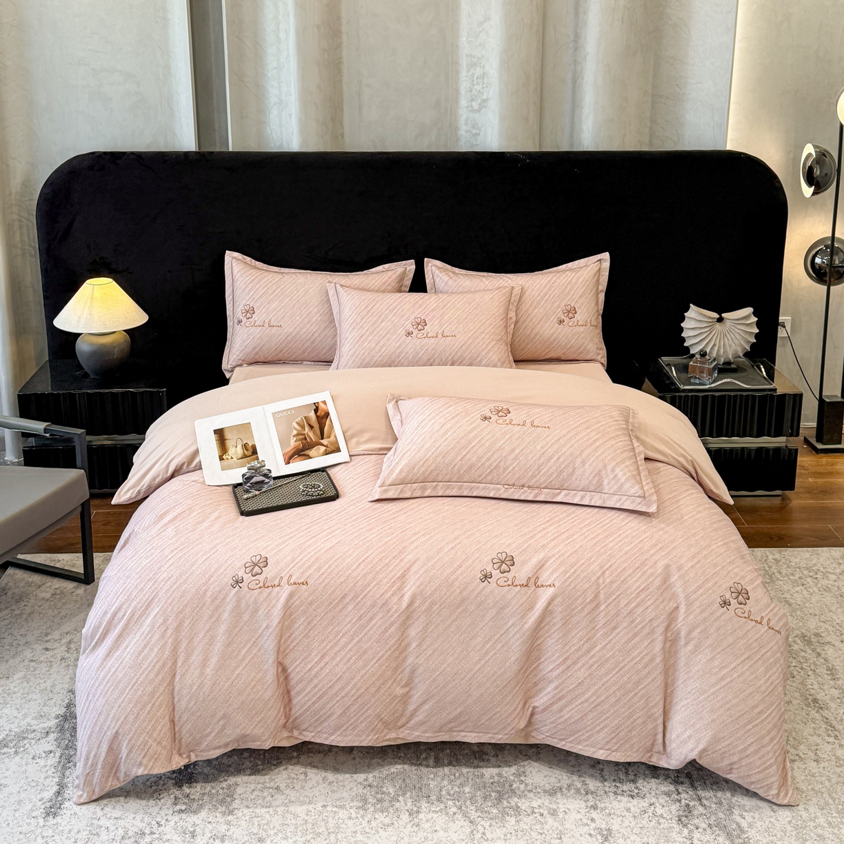 91家纺网 家纺一手货源 找家纺 喜四方 2026新款100%全棉60支长绒棉数码印花四件套（控价不低于180） 乐维空间-粉