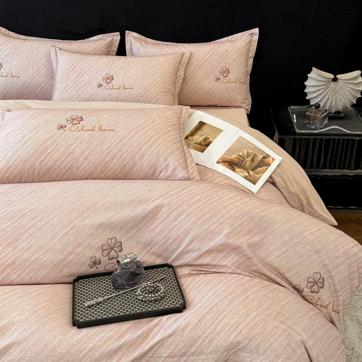 91家纺网 家纺一手货源 找家纺 喜四方 2026新款100%全棉60支长绒棉数码印花四件套（控价不低于180） 乐维空间-粉