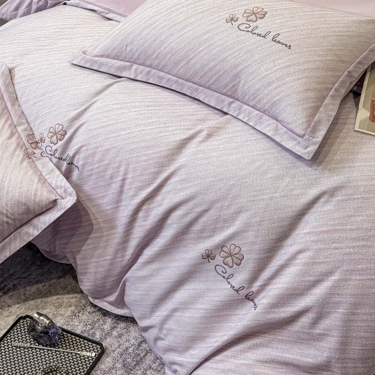 91家纺网 家纺一手货源 找家纺 喜四方 2026新款100%全棉60支长绒棉数码印花四件套（控价不低于180） 乐维空间-紫