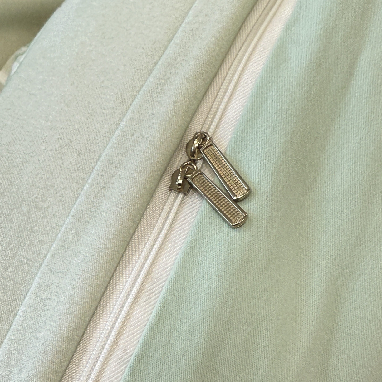 91家纺网 家纺一手货源 找家纺 喜四方 2026新款100%全棉60支长绒棉数码印花四件套（控价不低于180） 竹林隐现-绿