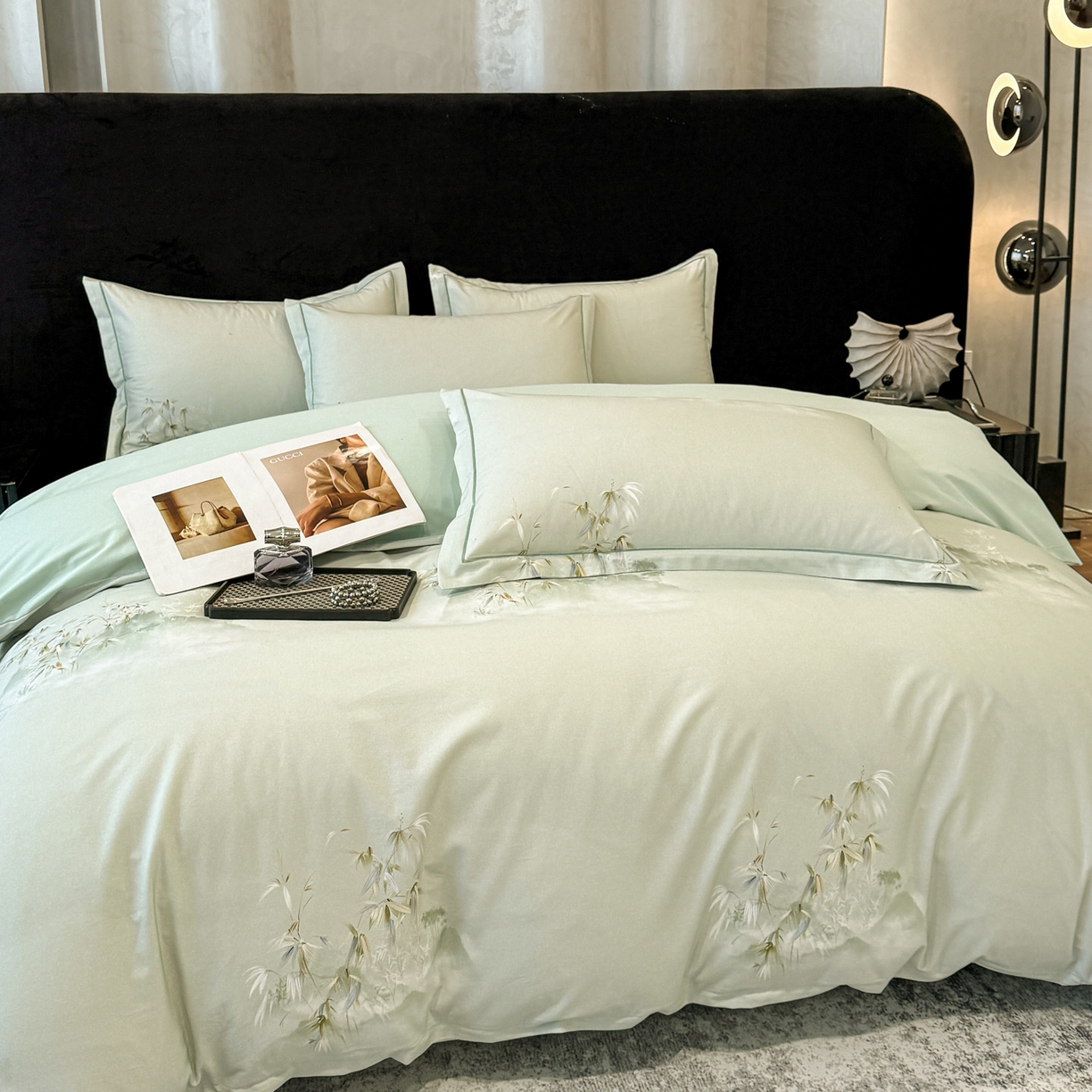 91家纺网 家纺一手货源 找家纺 喜四方 2026新款100%全棉60支长绒棉数码印花四件套（控价不低于180） 竹林隐现-绿