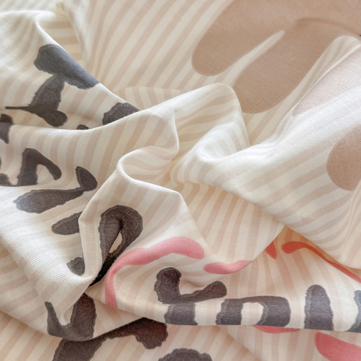 91家纺网 家纺一手货源 找家纺 缦彩 2026新款全棉13372卡通枕套一对纯棉枕芯套 梦想家园